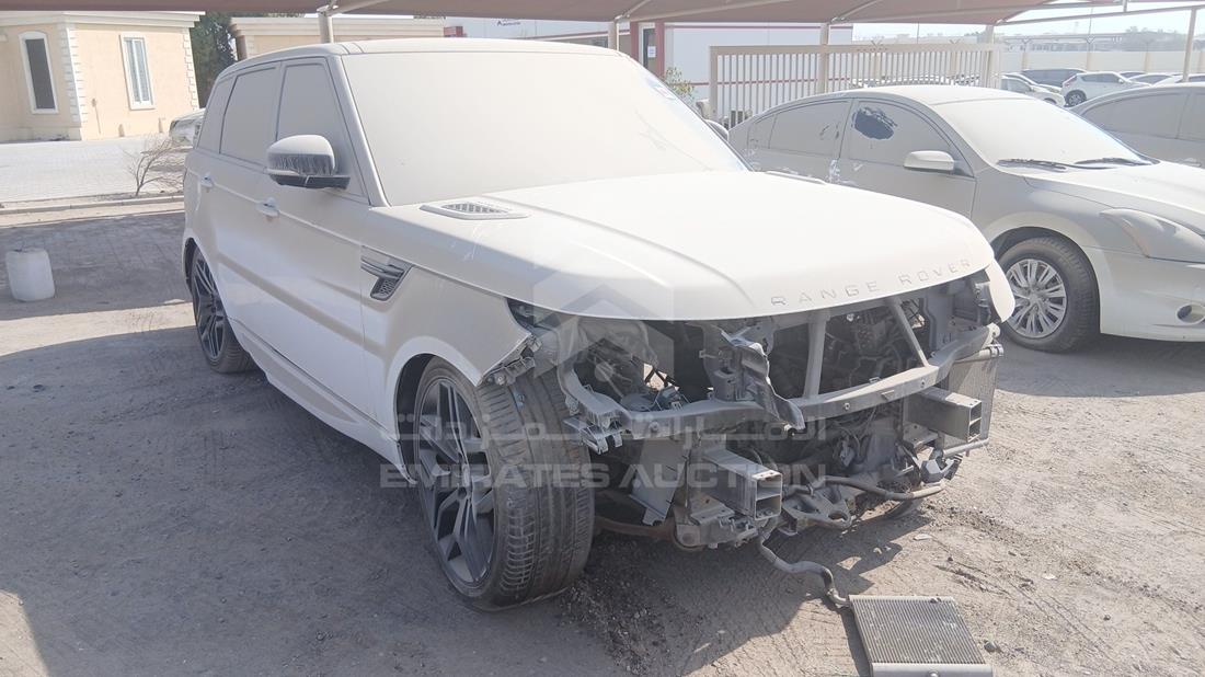 2015 Range Rover Sport — Front Right Angle — Photo 9