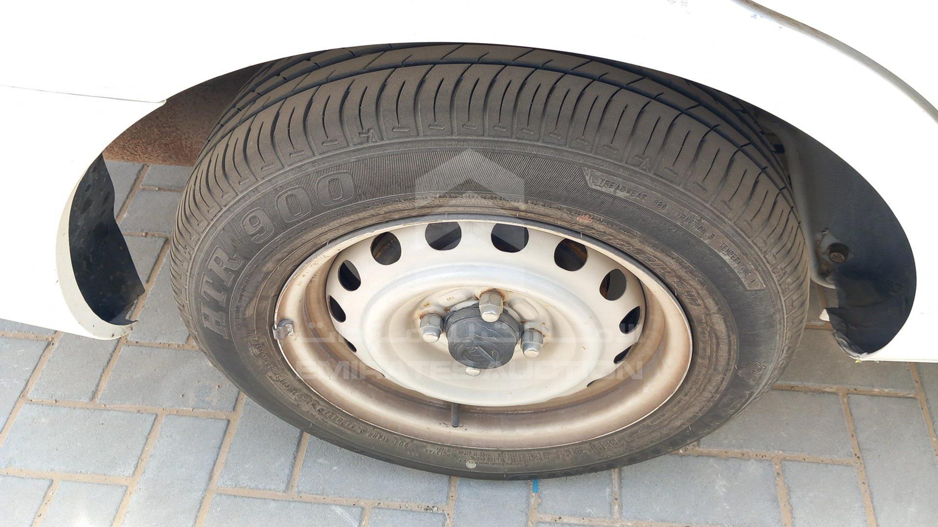 2016 NISSAN SUNNY VIN: MDHBN7AD2GG712211