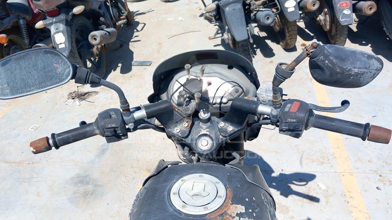 MD2A11CZ6FWD40130 Auction: EmiratesAuction Lot: 406806 MD2A11CZ6FWD40130 Bajaj 150 CC 2015 RED Photo 19