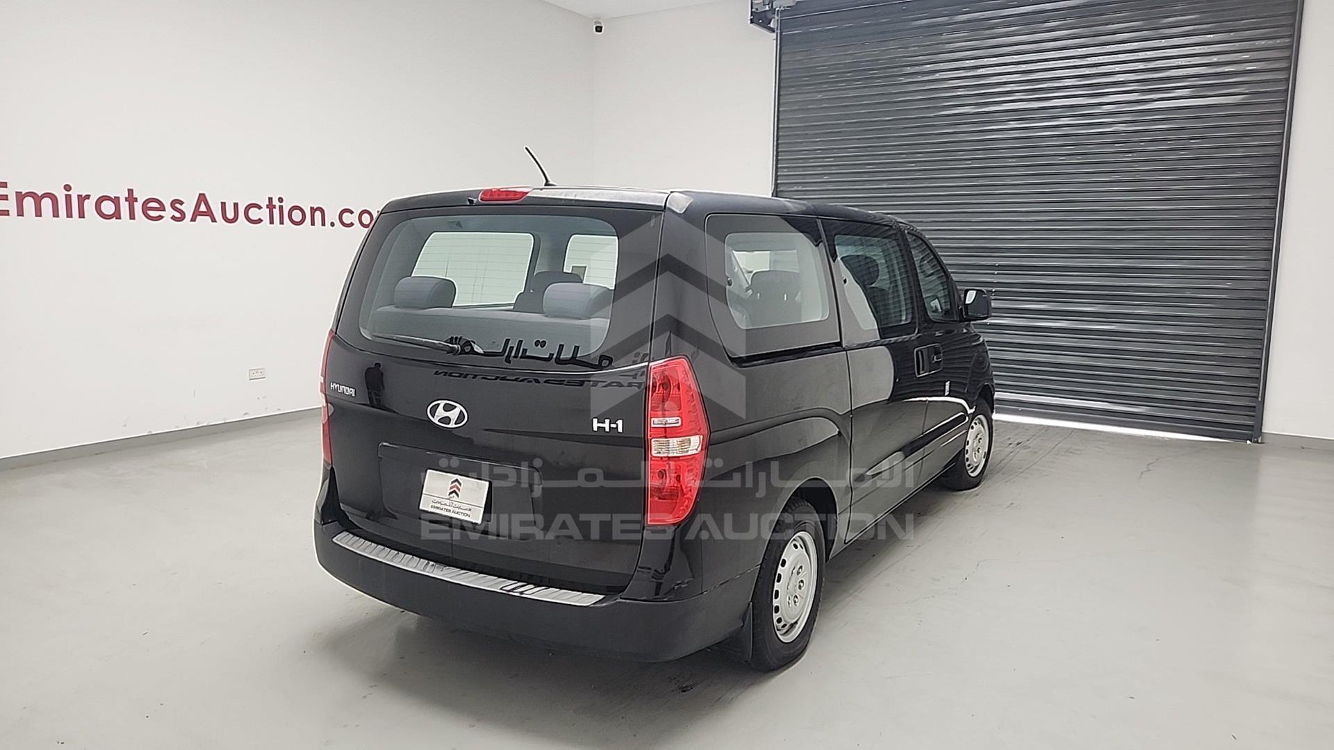 2018 HYUNDAI H1 VIN: KMJWA37R7JU974303
