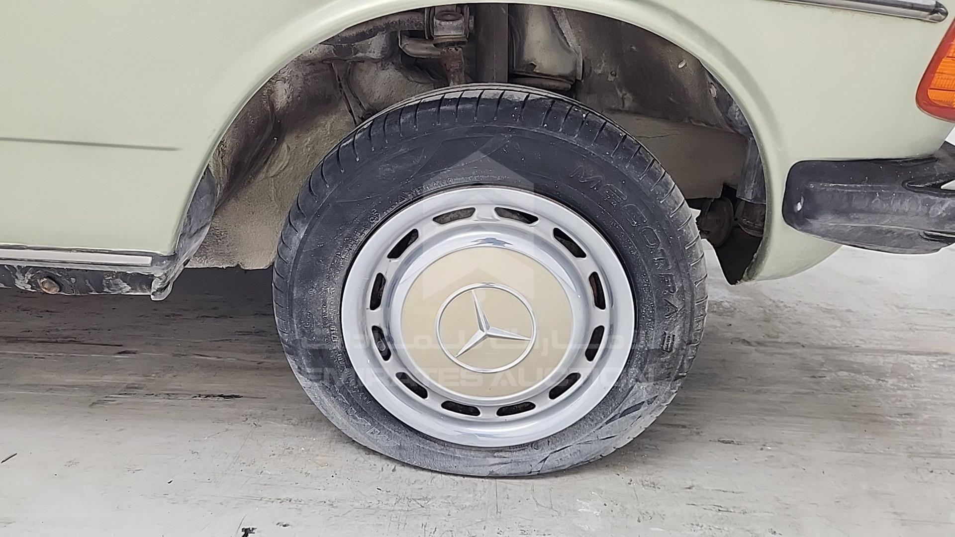 1980 MERCEDES E 280 VIN: WDB12322310143884