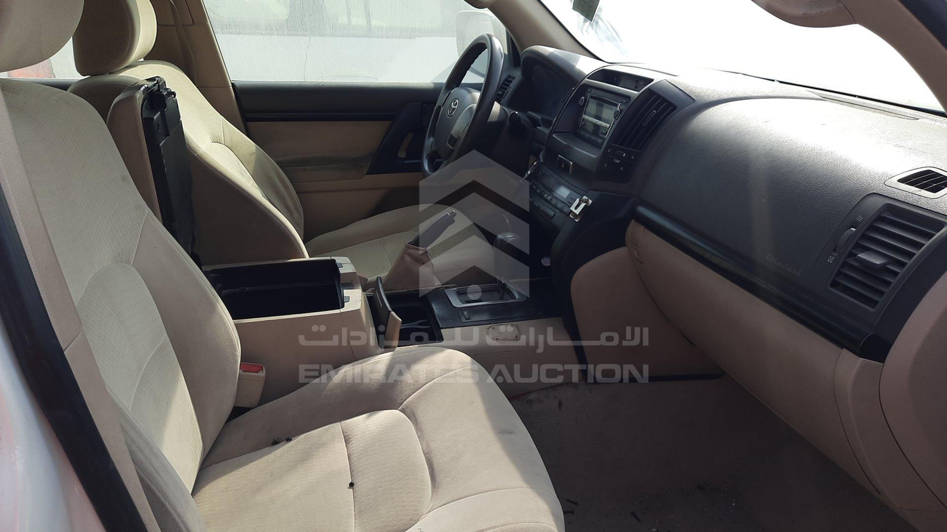 2014 TOYOTA LAND CRUISER VIN: JTMDU09J8E4093867