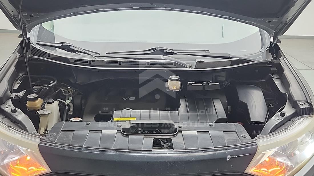 2014 Nissan Quest — Engine Bay — Photo 26