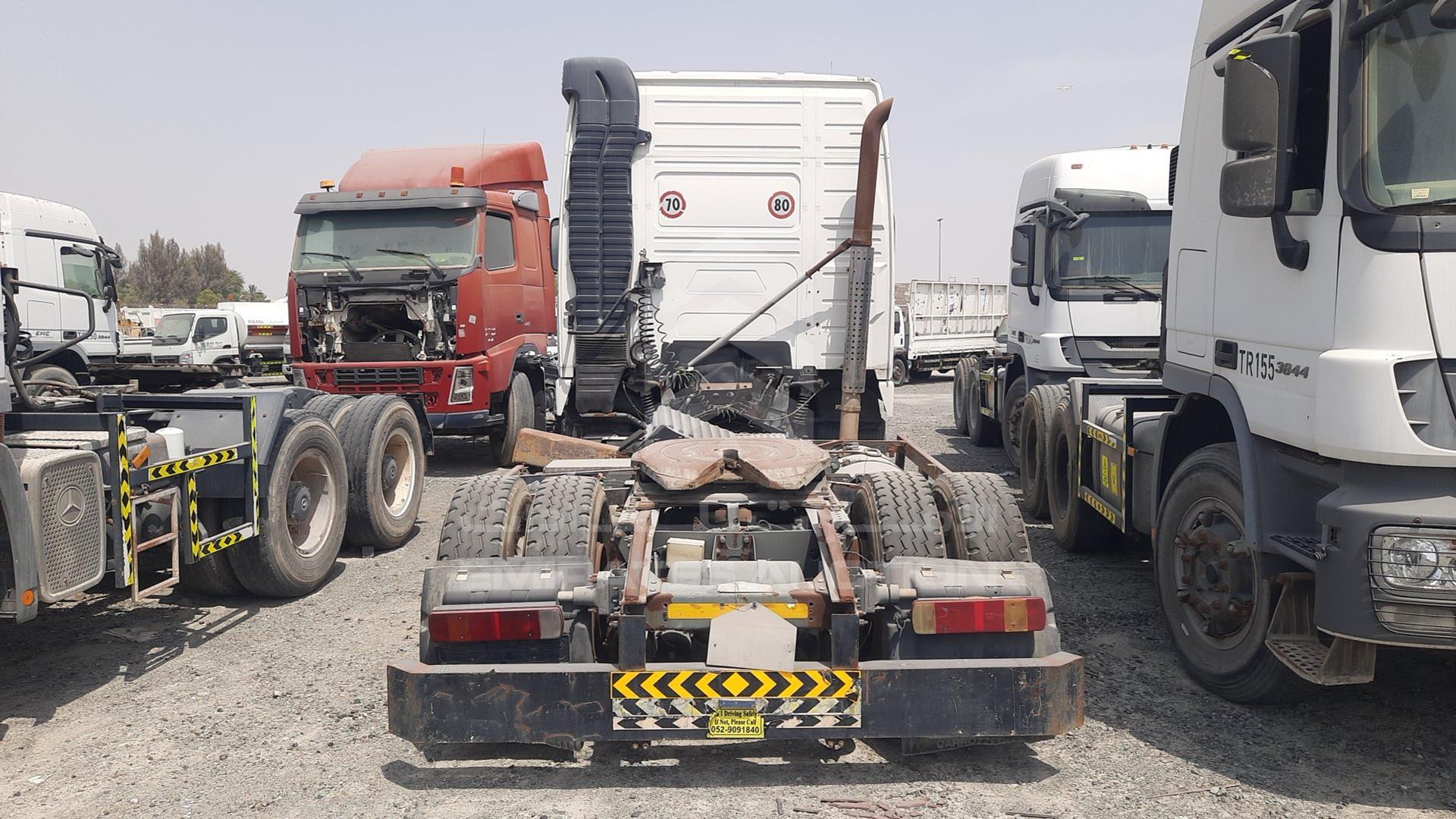 2000 VOLVO FH12 VIN: YV2A4DBA2YB238623
