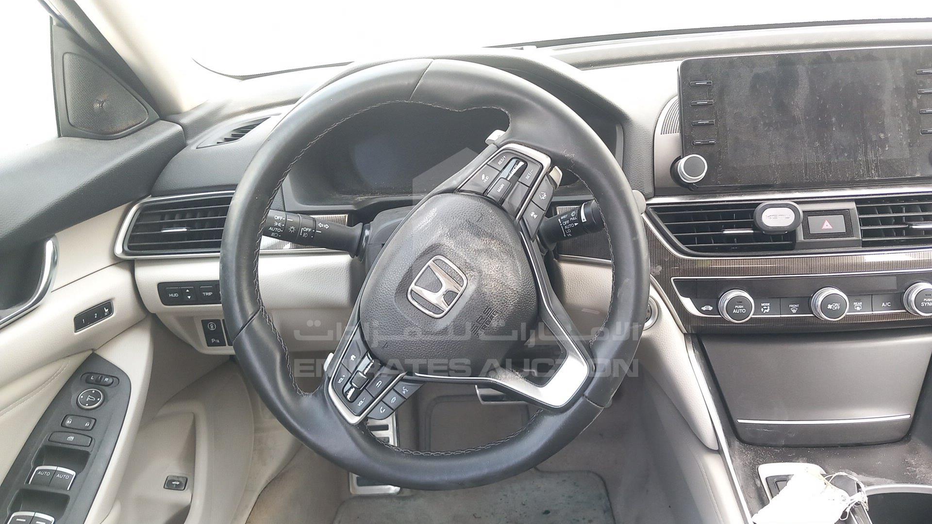 2018 HONDA ACCORD VIN: 1HGCV2638JA600306