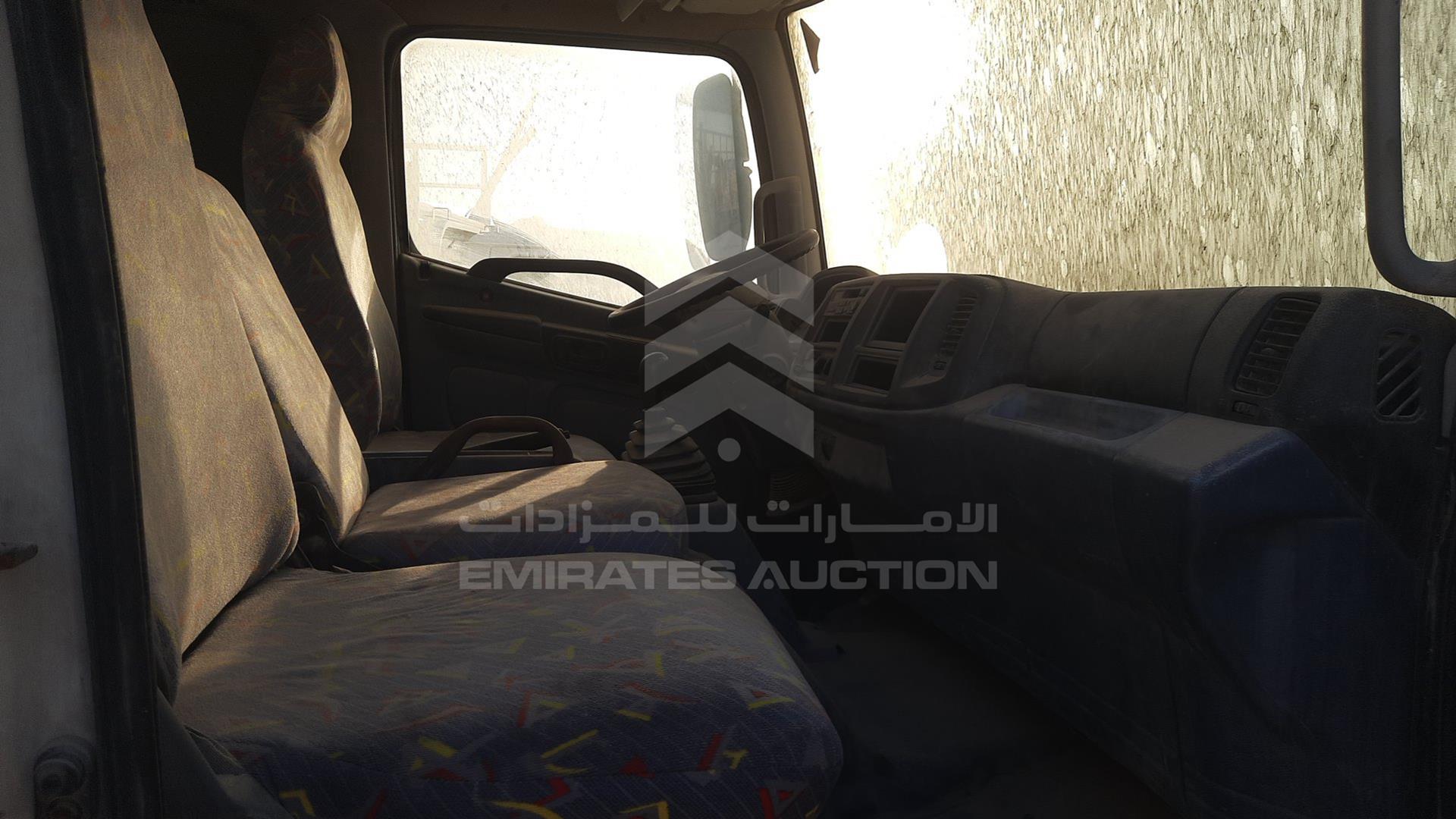 2005 HINO FD - TRUCK VIN: JHDFD1JL951S10545