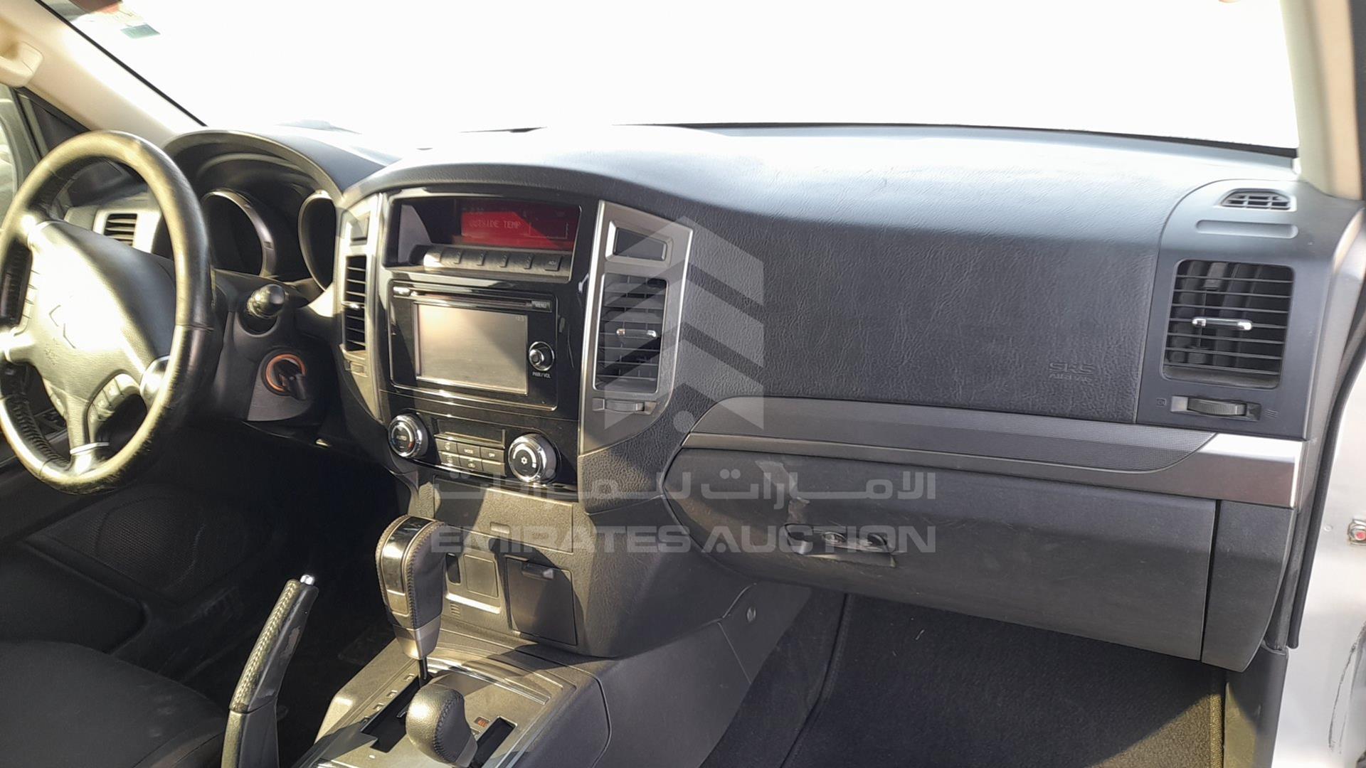 2016 MITSUBISHI PAJERO VIN: JMYMRV85WGJ710495