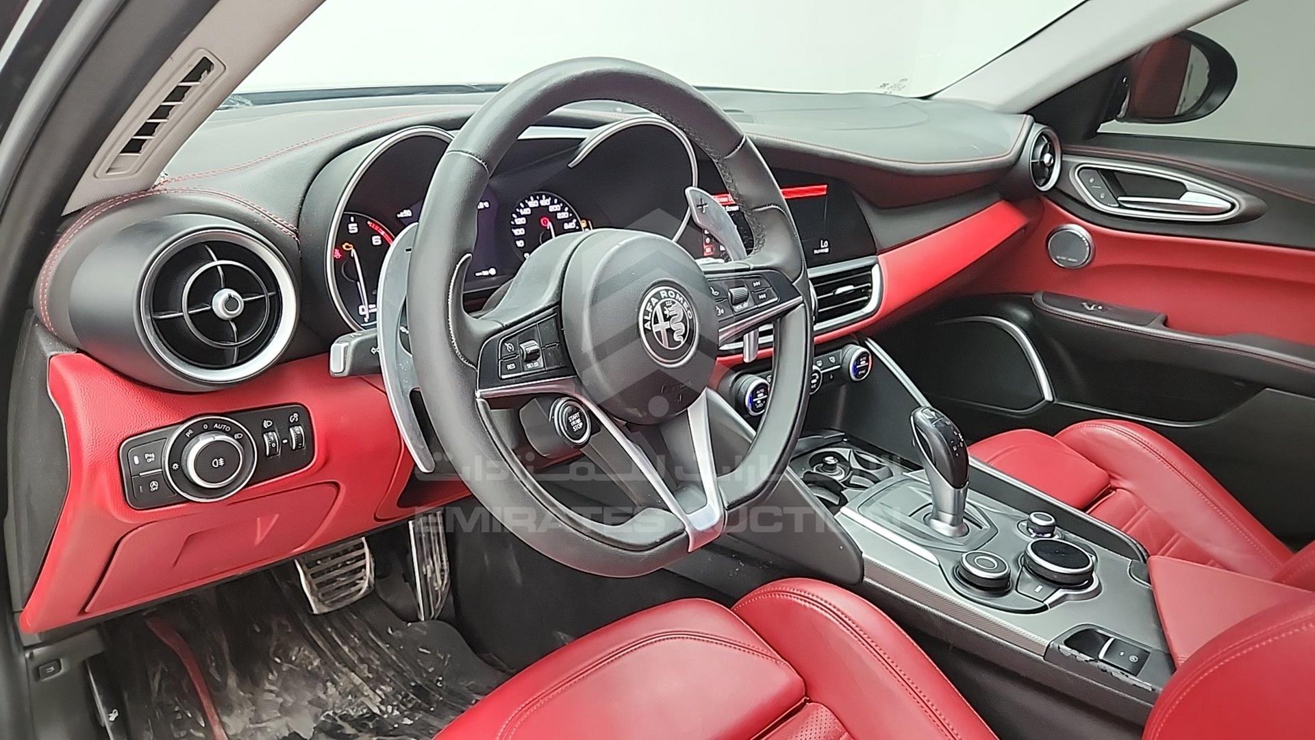 2019 ALFA ROMEO GIULIA VIN: ZAREAFDN7K7612658