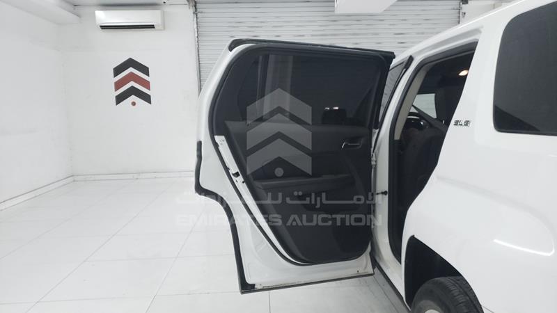 2GKAL8EK5H6183696 Auction: EmiratesAuction Lot: 405913 2GKAL8EK5H6183696 GMC Terrain 2017 WHITE Photo 22