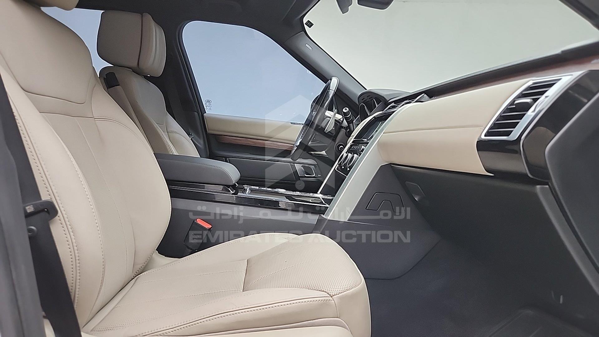 2017 LAND ROVER DISCOVERY VIN: SALRA2BV6HA002276