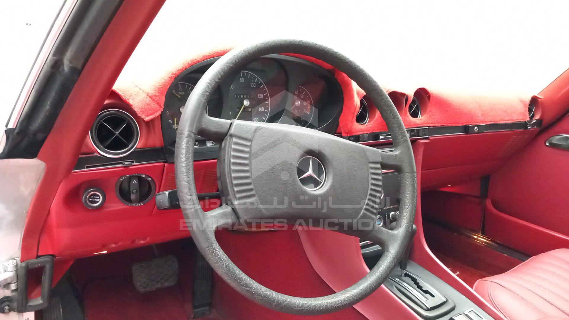 1975 MERCEDES SLC 450 VIN: 10702412011063