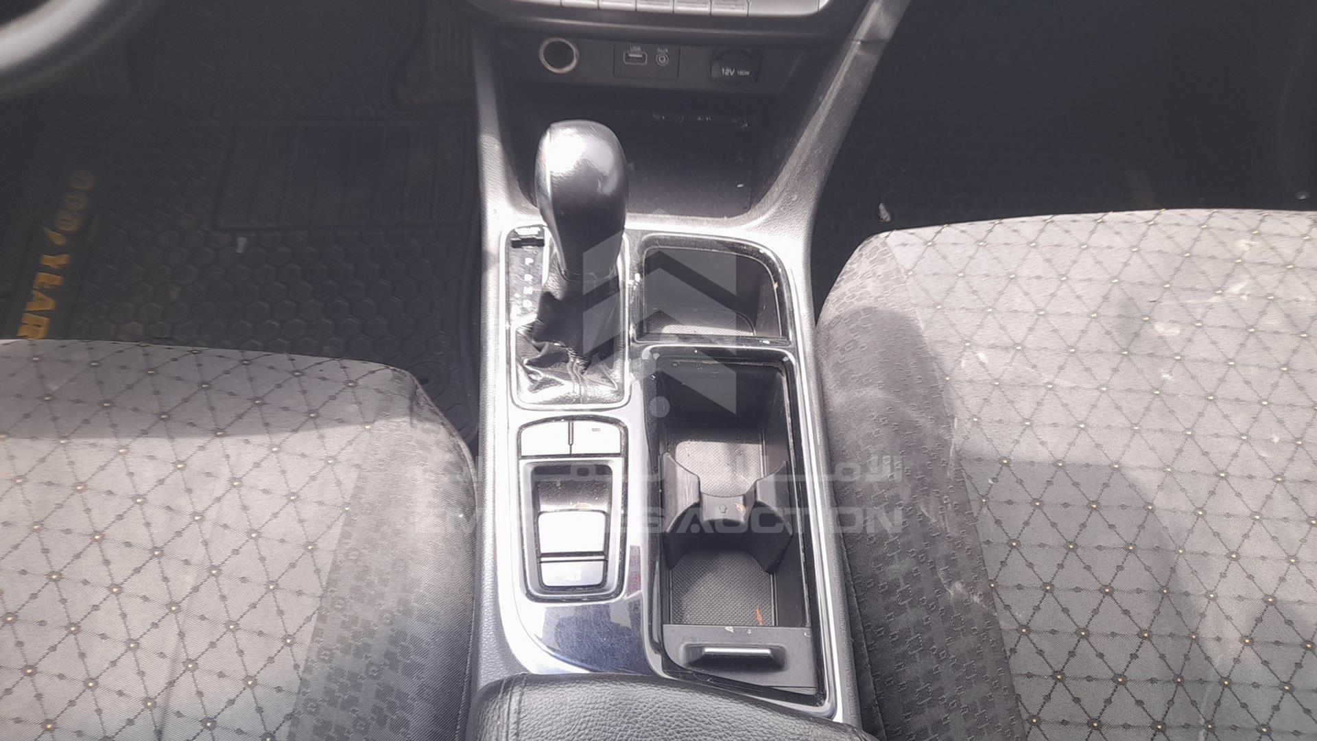 2019 HYUNDAI SONATA VIN: KMHE24130KA092977