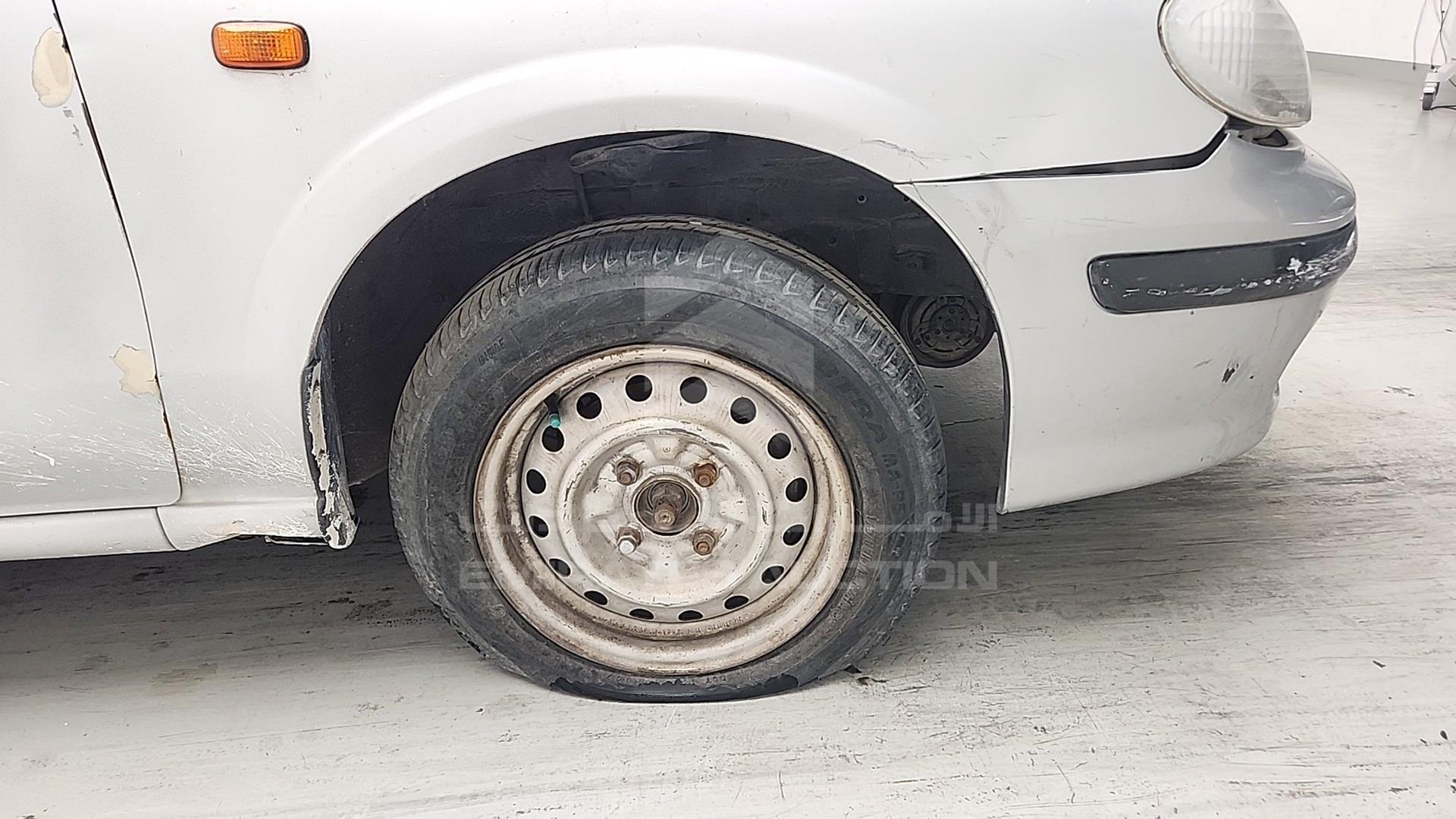 2001 NISSAN SUNNY VIN: JN1FN61S41W001068