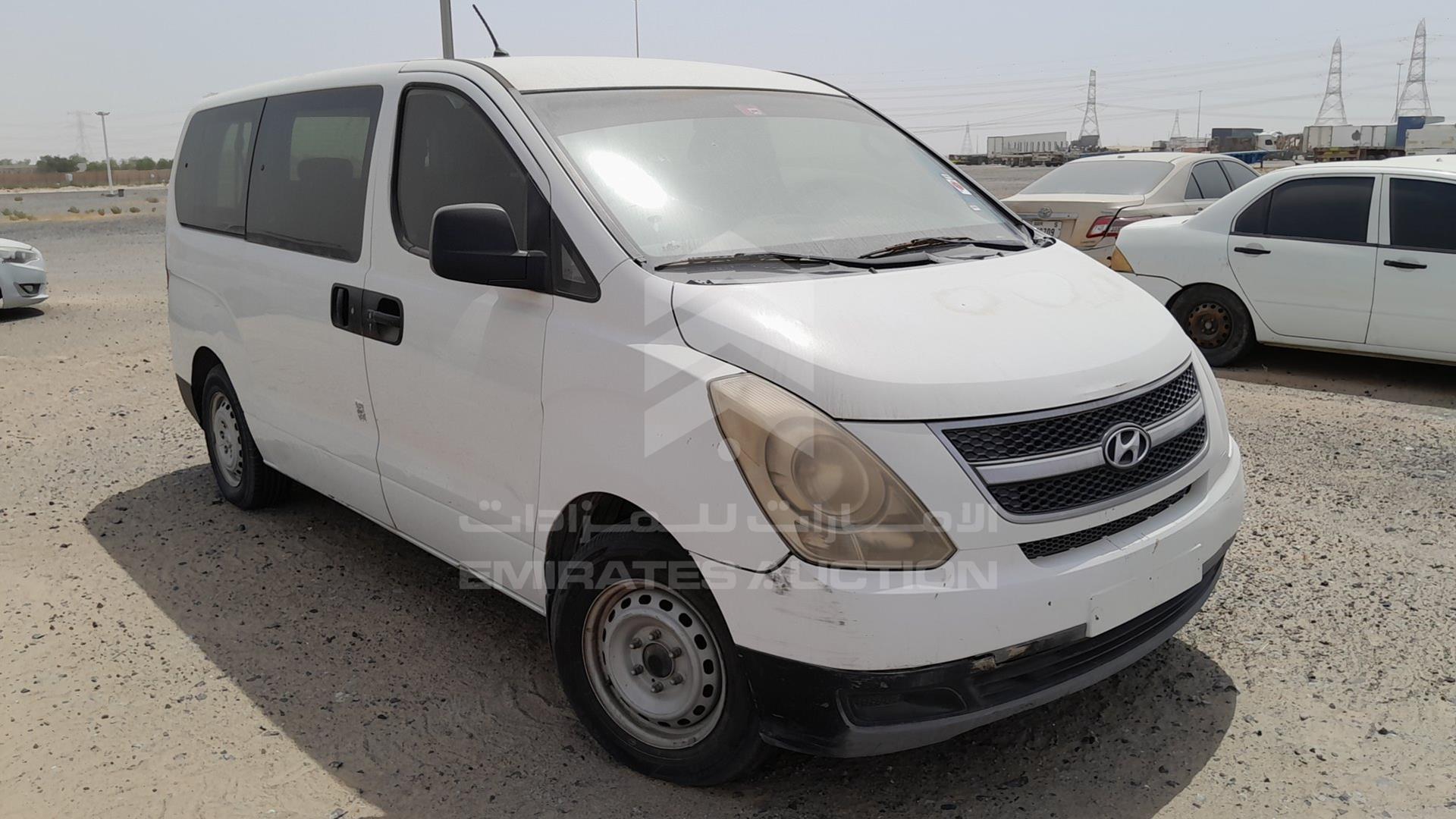 2016 HYUNDAI H1 VIN: KMHWG81R7GU755954