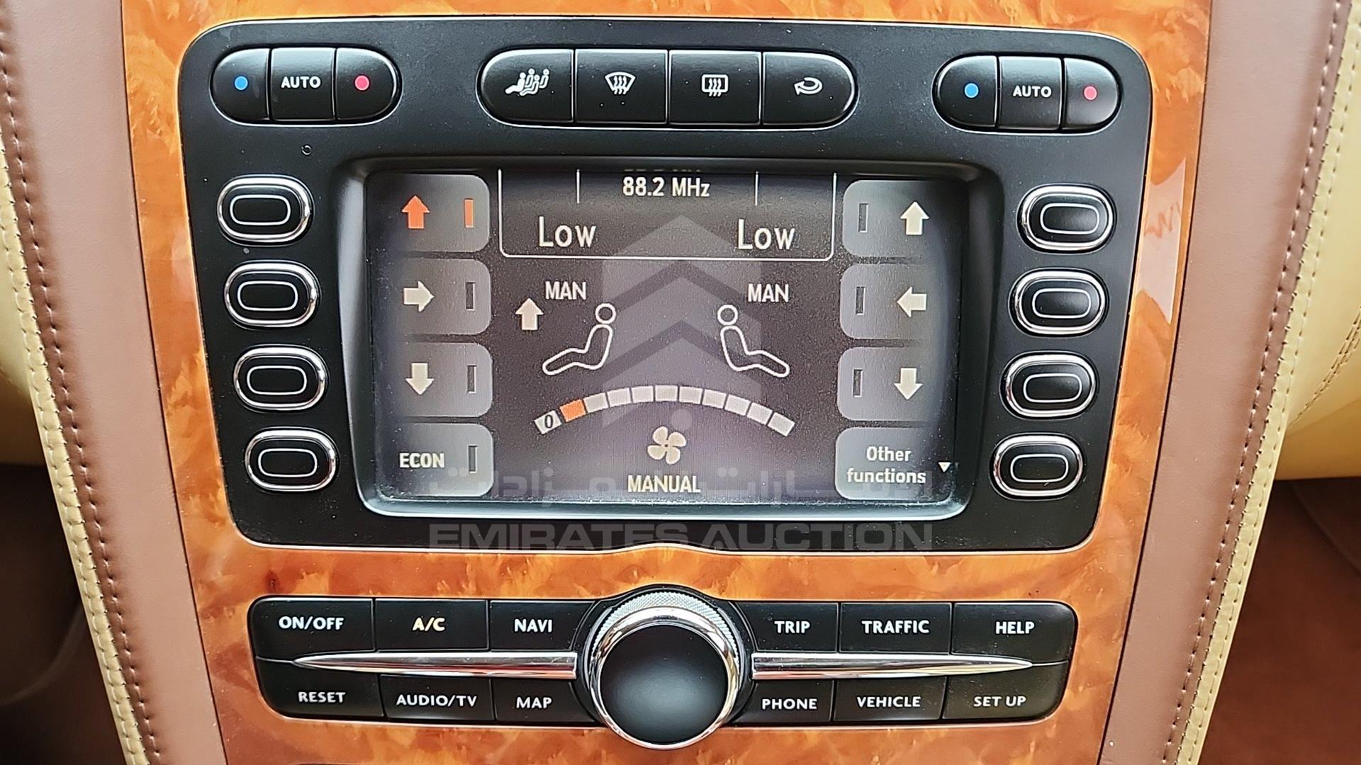 2008 BENTLEY CONTINENTAL VIN: SCBBE53W38C053361