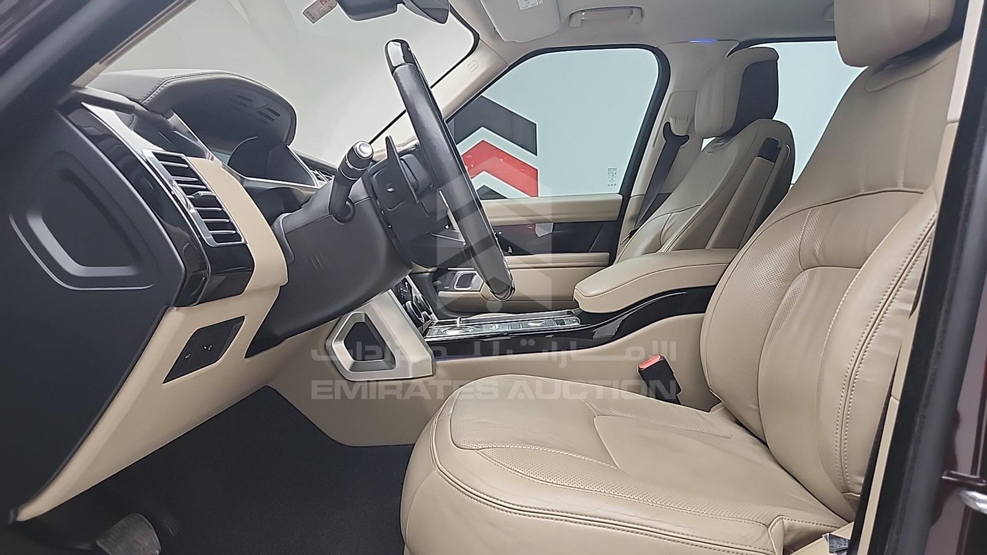 2018 RANGE ROVER VOGUE VIN: SALGA2BV3JA503204