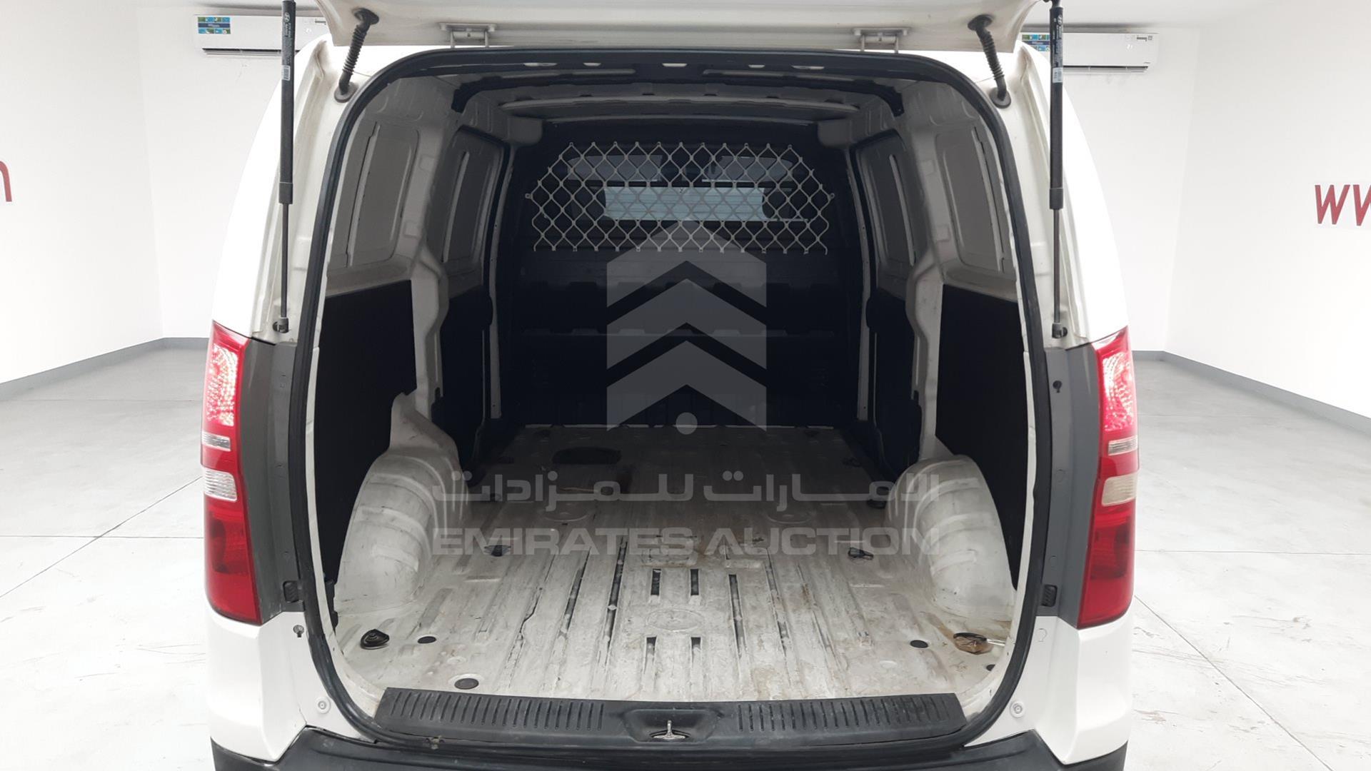 2016 HYUNDAI H1 VIN: KMHWG81R9GU756295