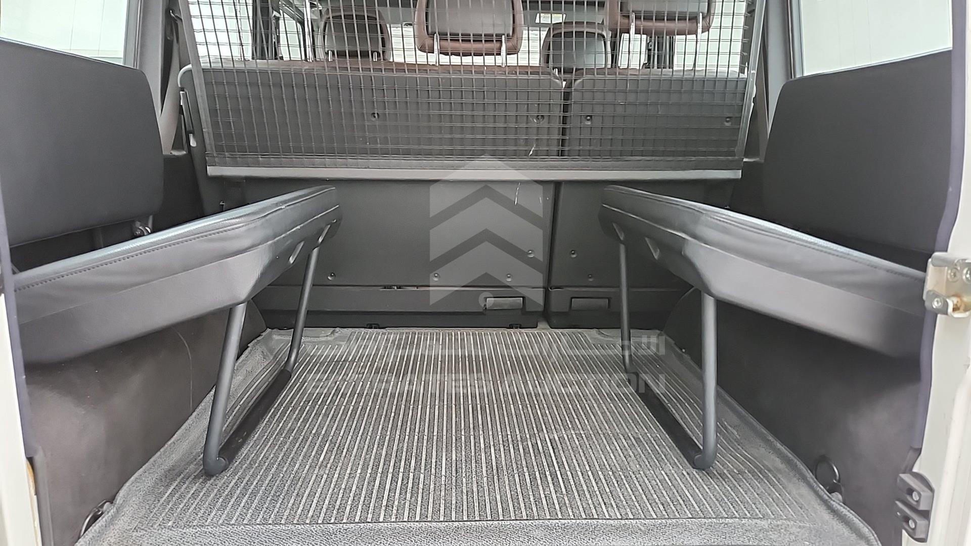 2010 MERCEDES G 500 VIN: WDCYC3GF2AX182583