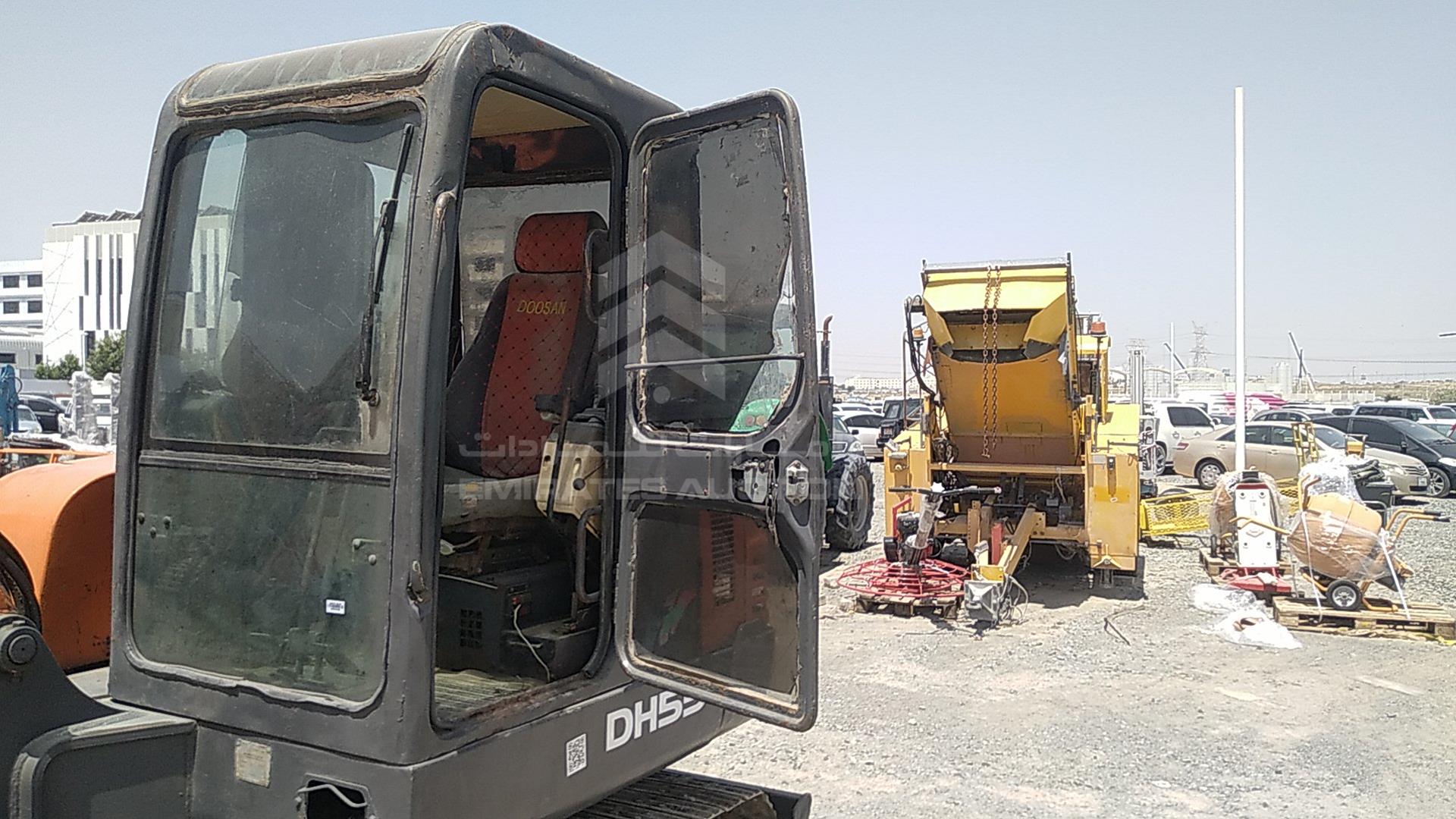 2015 DOOSAN --- VIN: DH55V34108