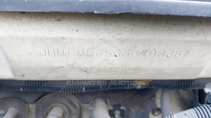 VIN: JHMCM56563C403354 Auction: EmiratesAuction Lot: 404966 VIN: JHMCM56563C403354 Honda Accord 2003 WHITE Photo 3