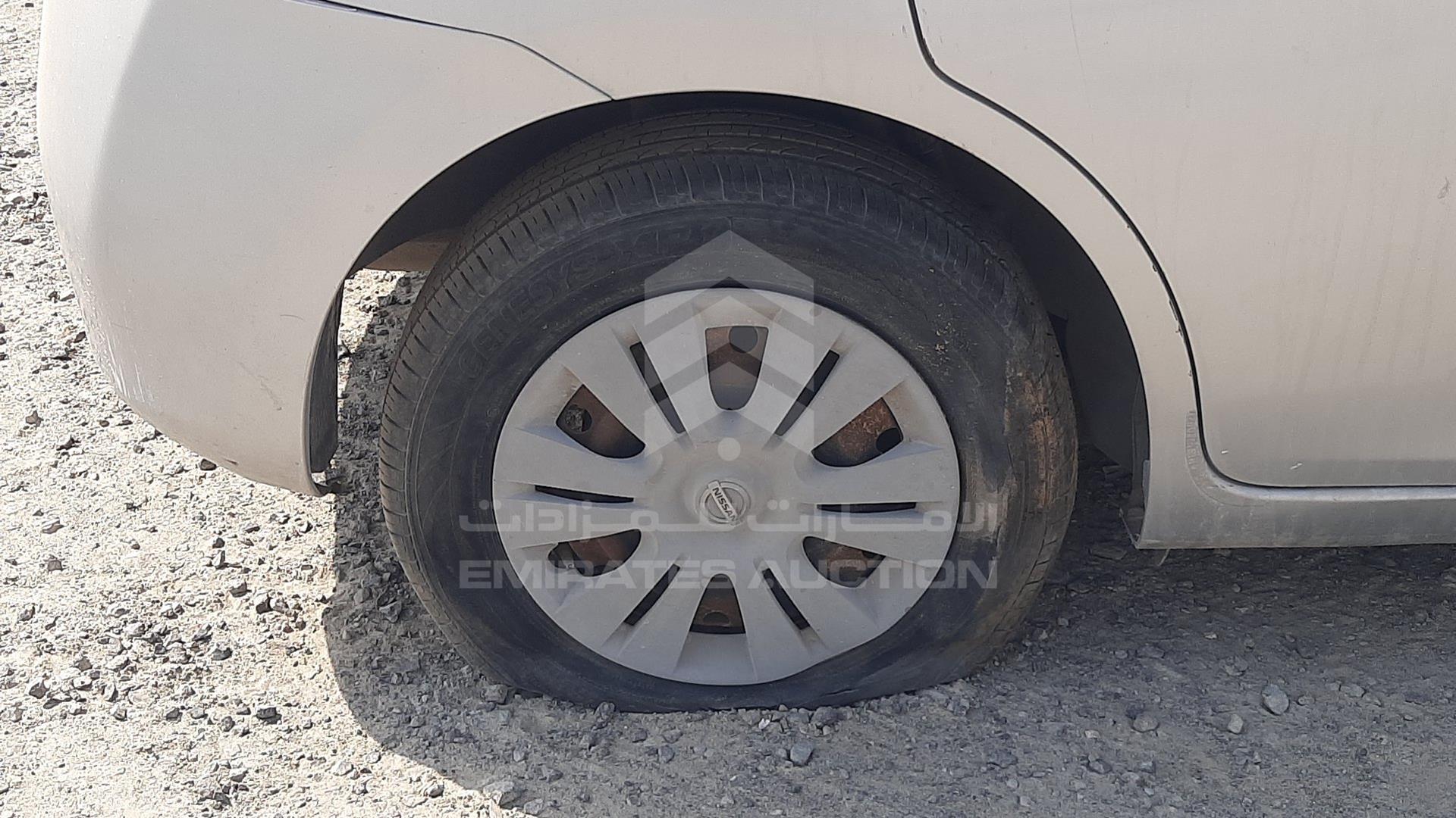 2015 NISSAN TIIDA VIN: MNTBC2C96F6005434