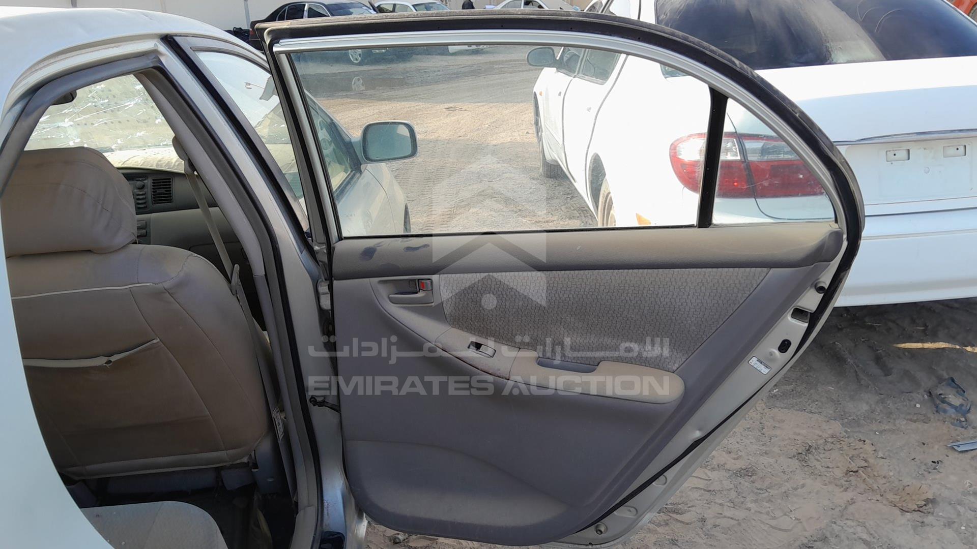2004 TOYOTA COROLLA VIN: JTDBR38E542030881
