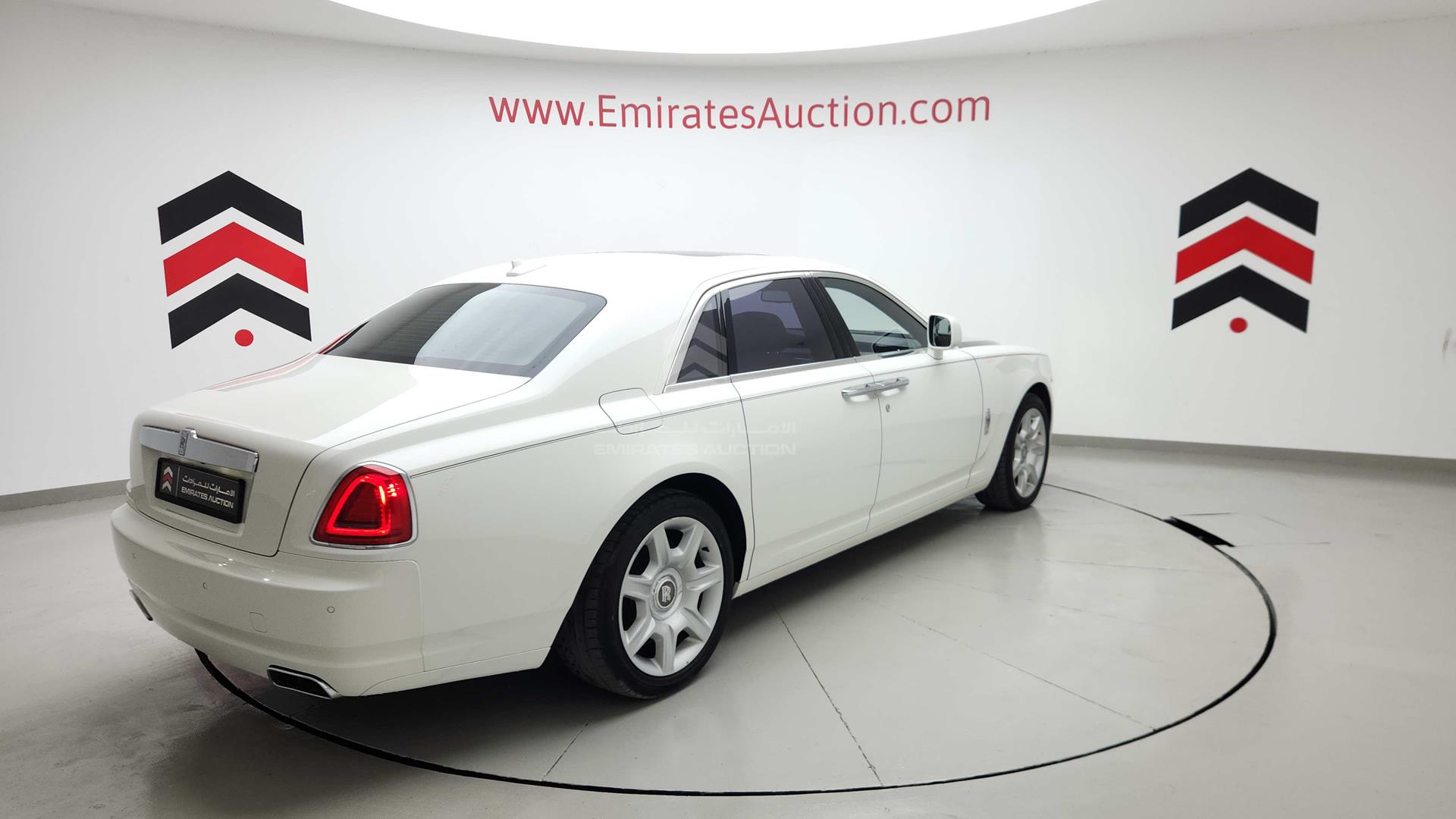2011 ROLLS-ROYCE GHOST VIN: SCA664S05BUX35489