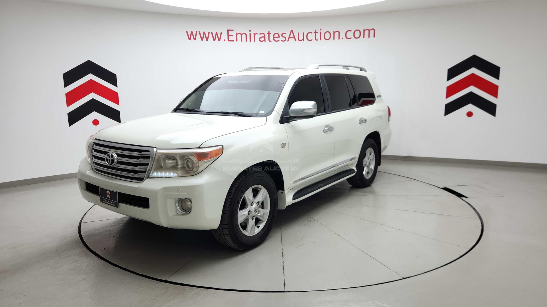2011 TOYOTA LAND CRUISER VIN: JTMHT05J0B4039615