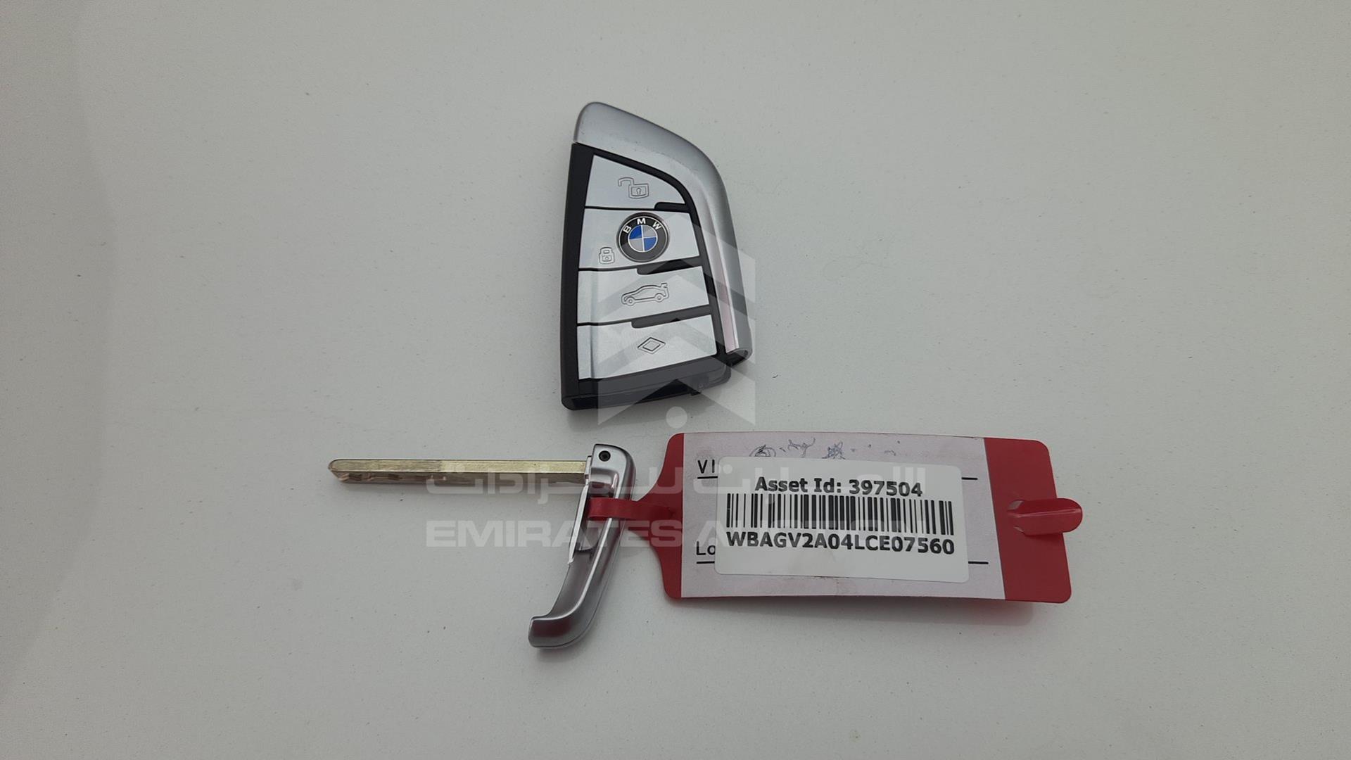 2020 BMW 840 VIN: WBAGV2A04LCE07560
