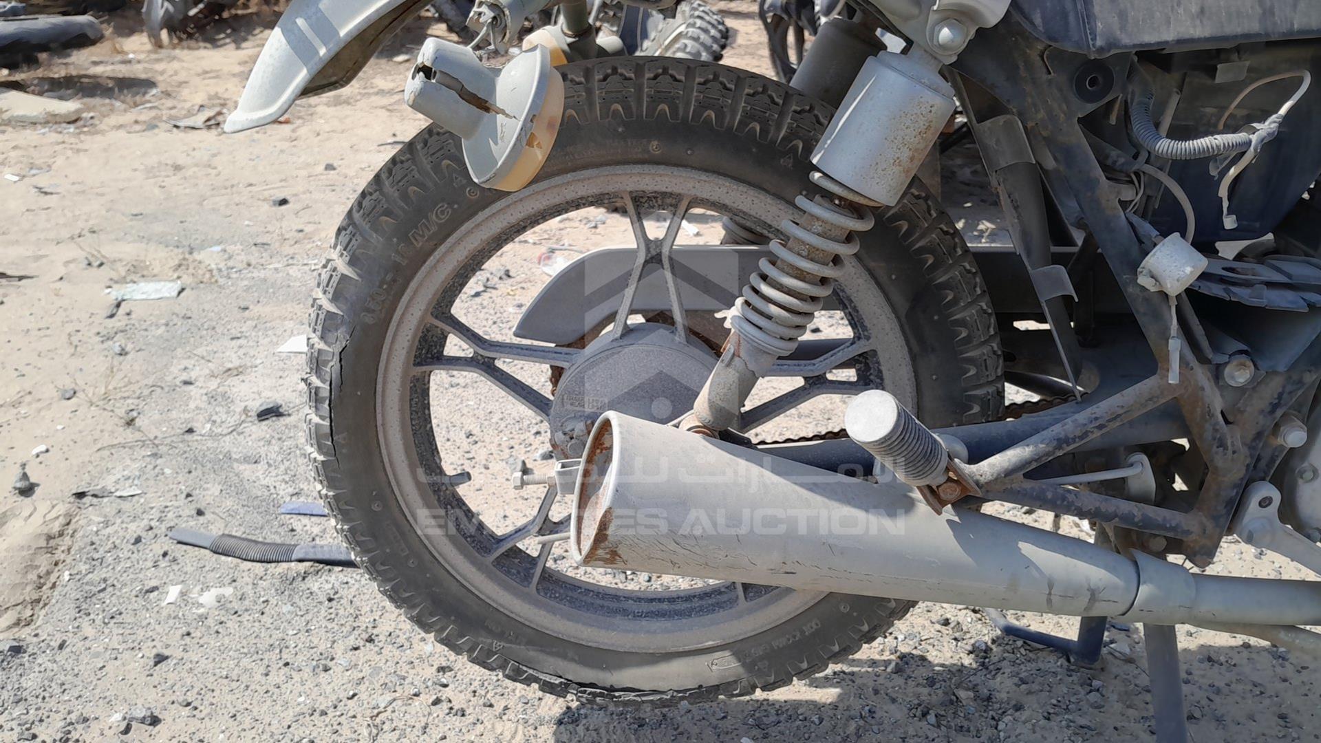 0 SUZUKI MOTORBIKE VIN: LC6PCJG9450803669
