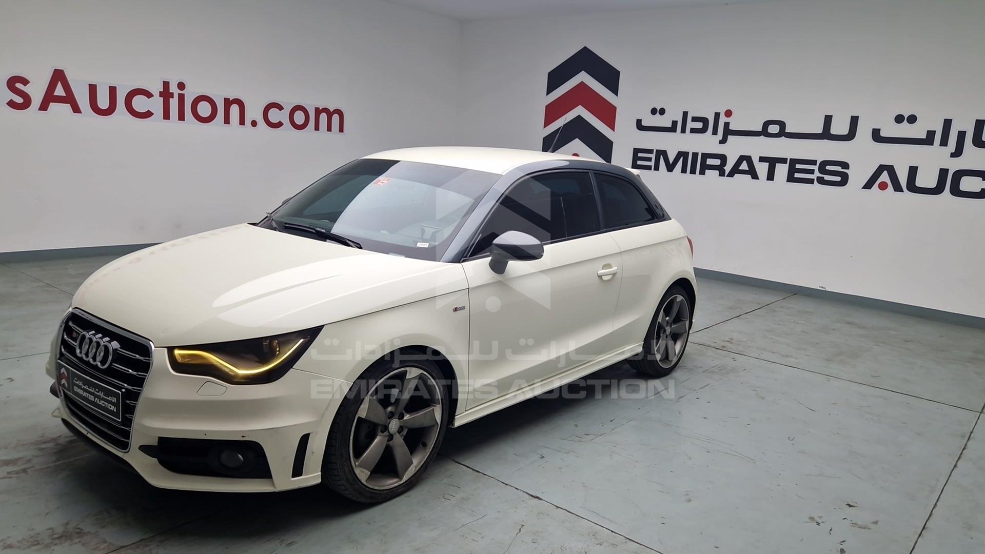 2011 AUDI A1 VIN: WAUAYA8X1BB069417