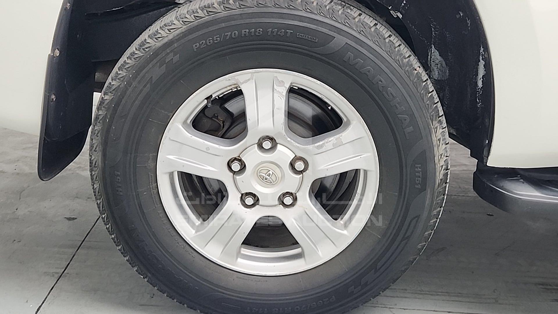 2016 TOYOTA SEQUOIA VIN: 5TDBY64A2GS130442