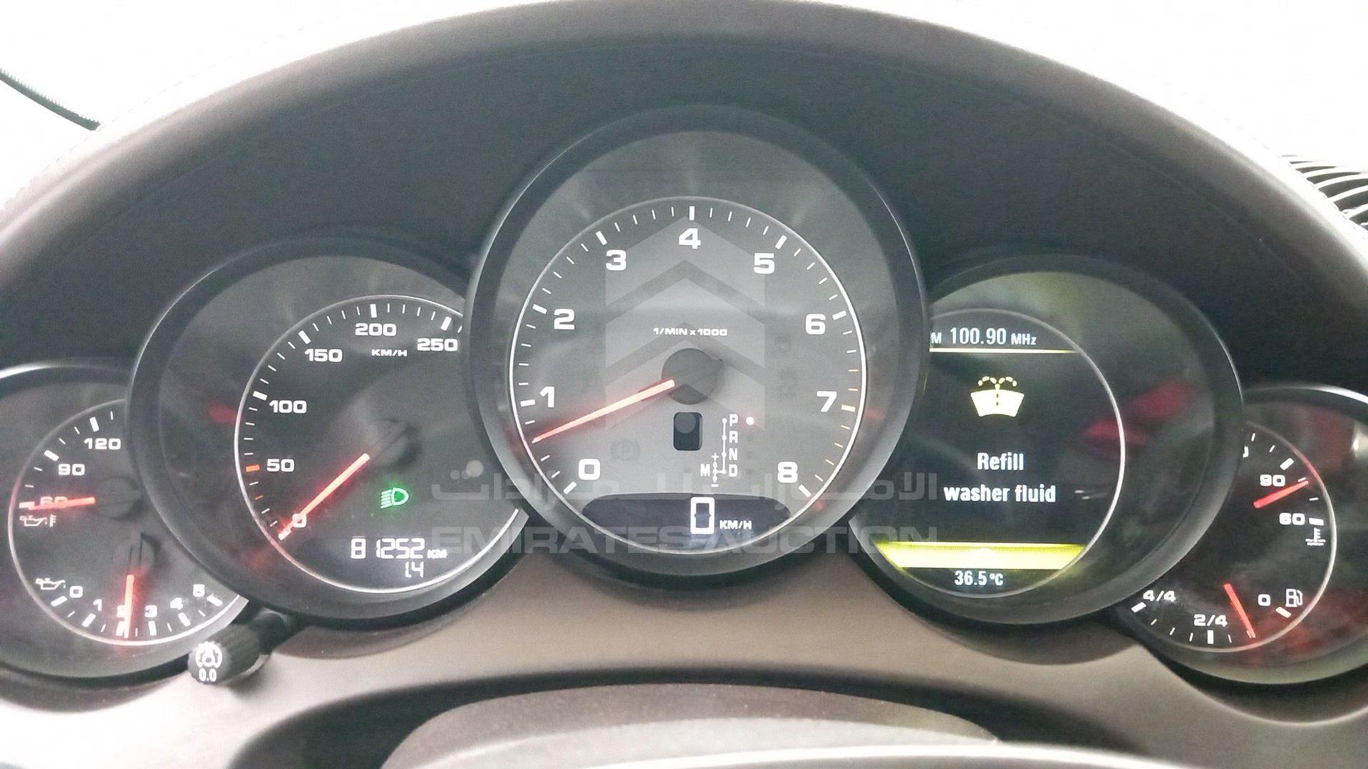 2011 PORSCHE CAYENNE VIN: WP1ZZZ92ZBLA50727