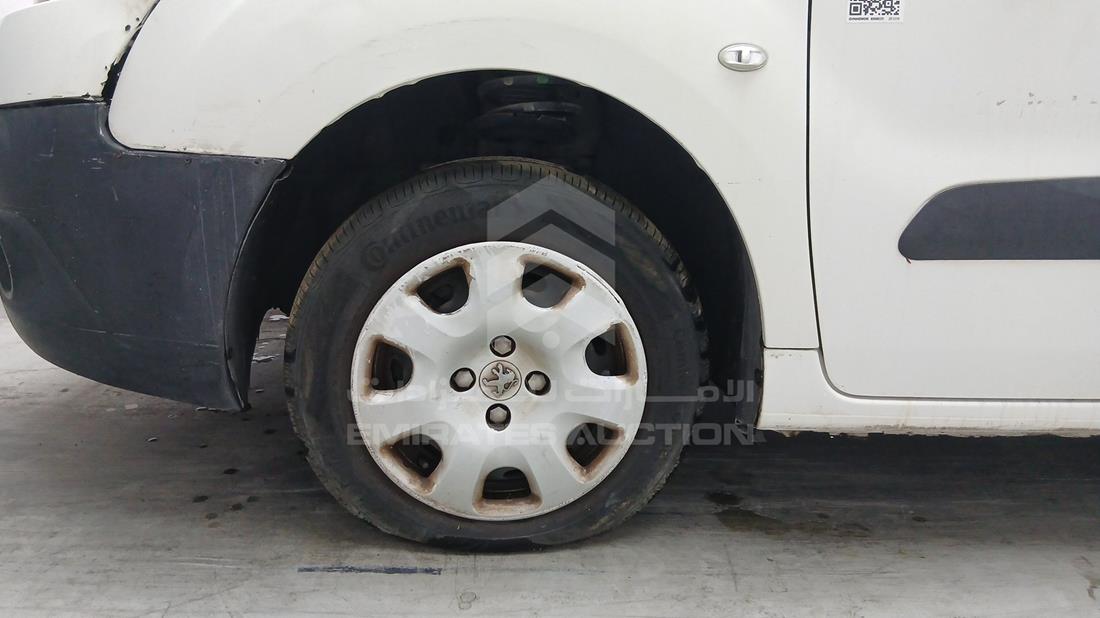 2015 Peugeot Partner — Front Left Tyre — Photo 35