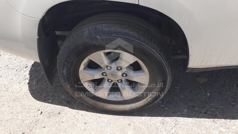 JTEBX9FJ7DK110252 Auction: EmiratesAuction Lot: 409139 JTEBX9FJ7DK110252 Toyota Land Cruiser Prado 2013 WHITE Photo 32