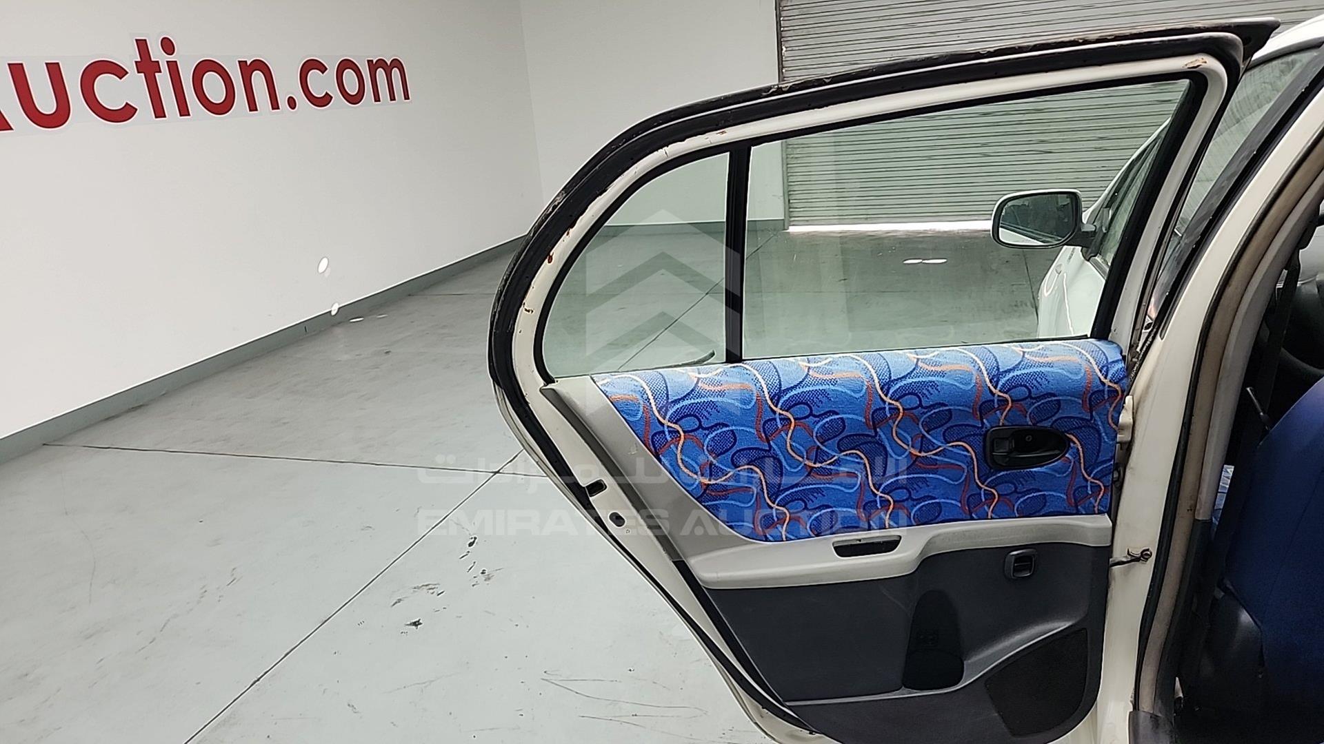 2008 TOYOTA YARIS VIN: JTDKW923785098302