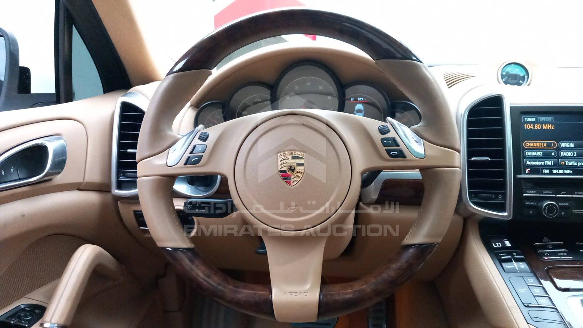 2013 PORSCHE CAYENNE VIN: WP1ZZZ92ZDLA83940