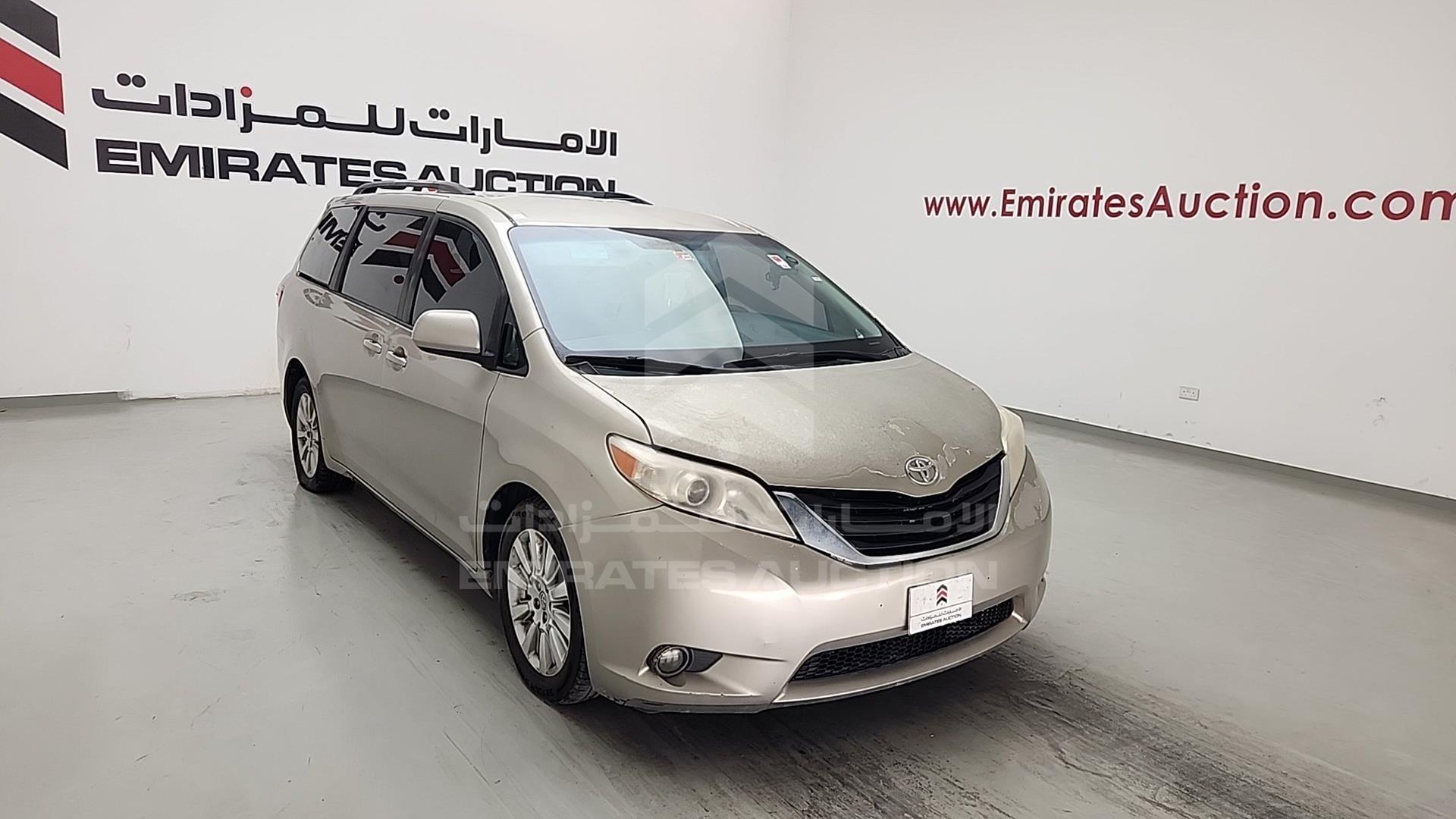 2015 TOYOTA SIENNA VIN: 5TDJK3DC1FS094786