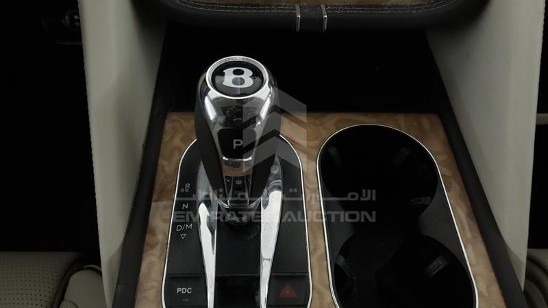 SJAAM2ZV0NC039794 Auction: EmiratesAuction Lot: 405218 SJAAM2ZV0NC039794 Bentley Bentayga 2022 WHITE Photo 17