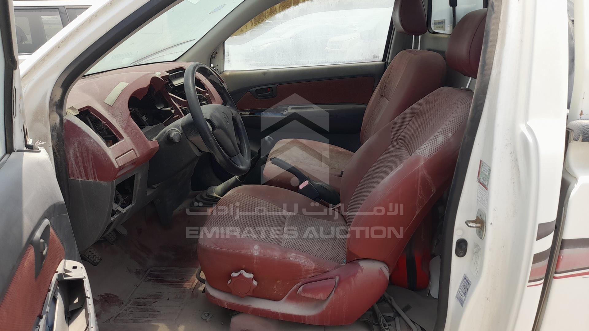 2014 TOYOTA HILUX VIN: MR0CW12G4E0033457