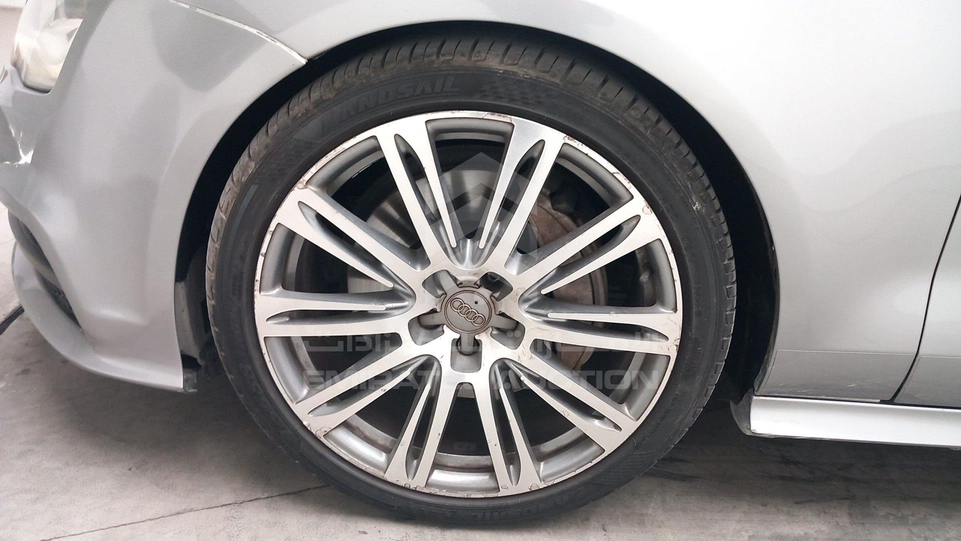 2013 AUDI A7 VIN: WAUSGC4G6DN000958