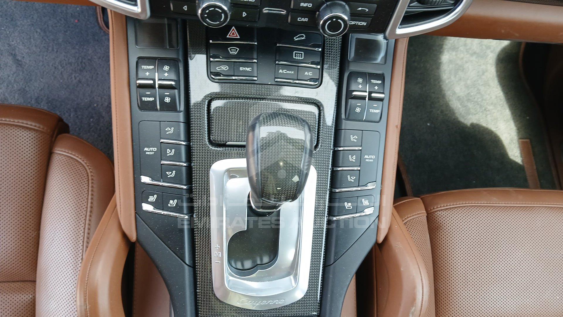 2016 PORSCHE CAYENNE VIN: WP1ZZZ92ZGLA78848