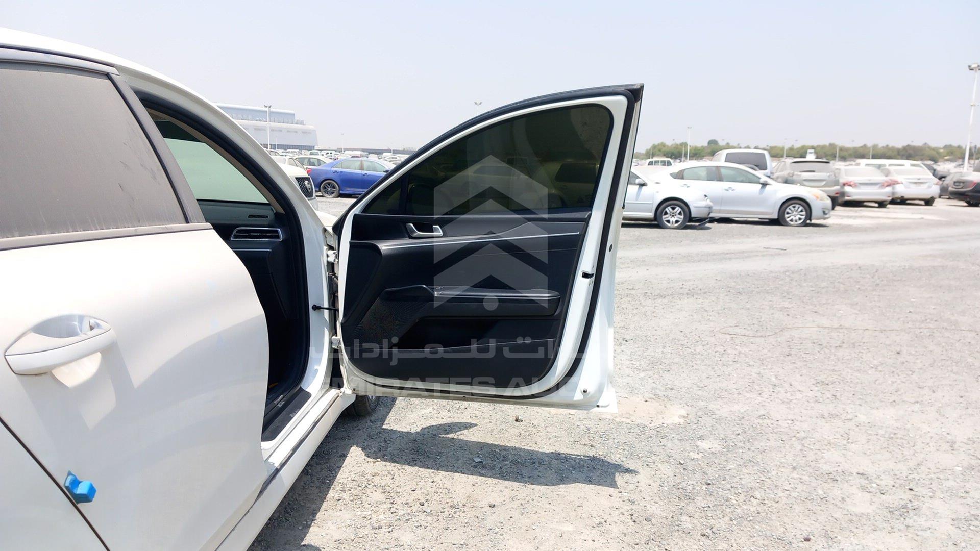 2021 KIA K5 VIN: KNAG24176M5051634