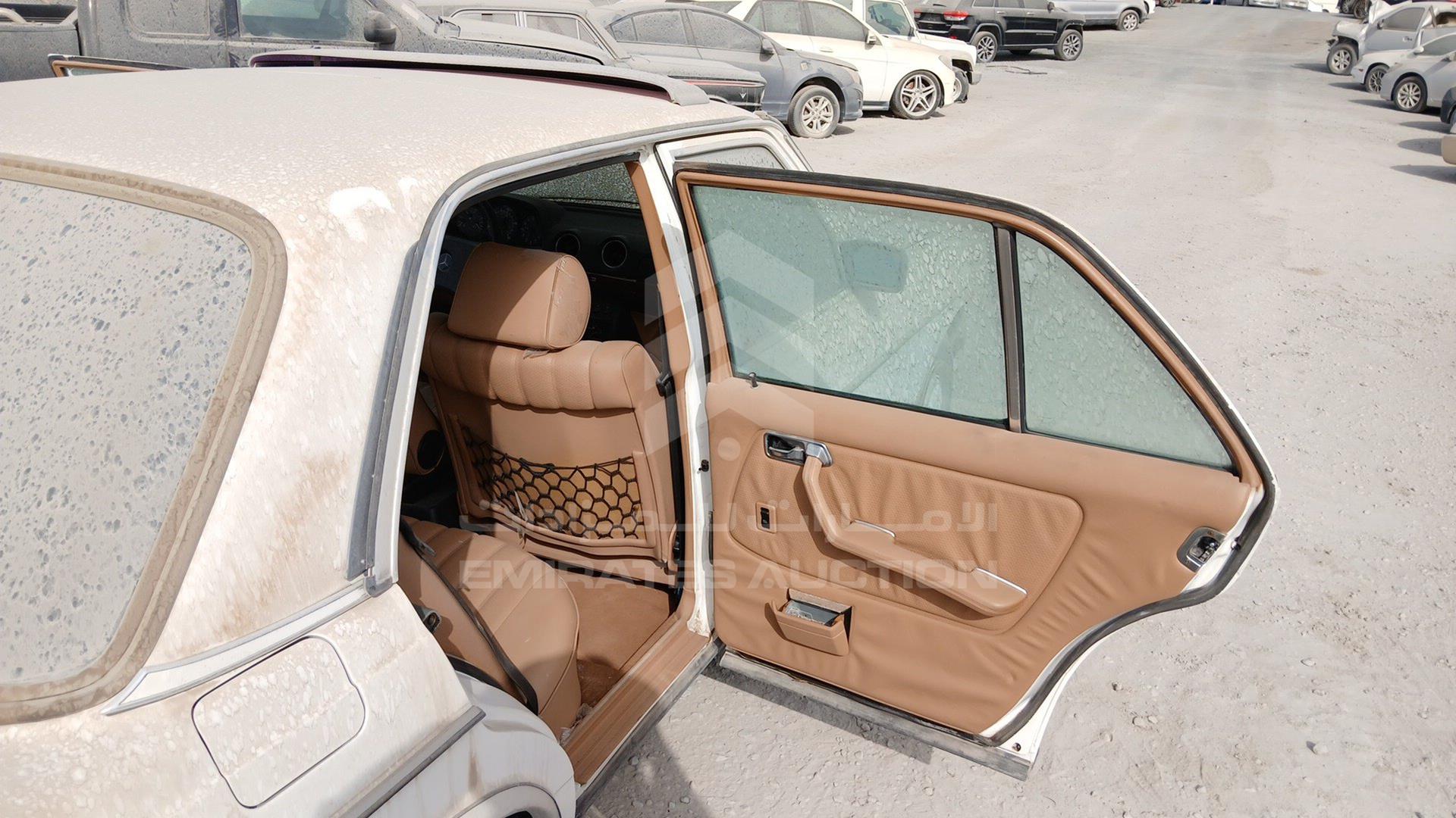 1983 MERCEDES 240D VIN: WDBAB23A6DB408137