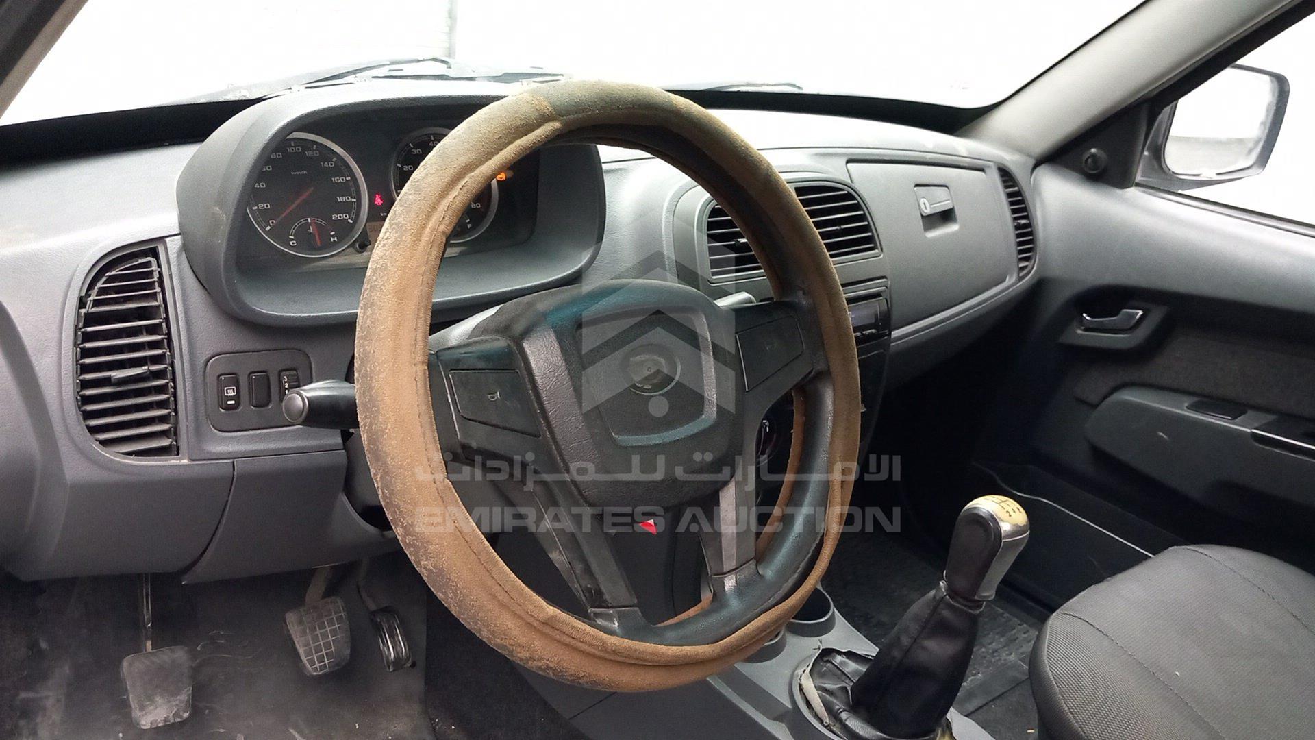 2015 TATA XENON VIN: MAT464703FSL00405