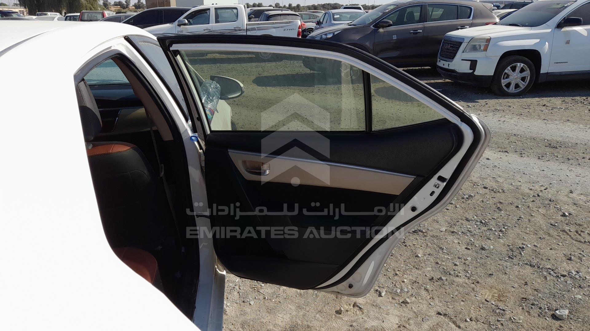 2014 TOYOTA COROLLA VIN: RKLBB9HE2E5023977