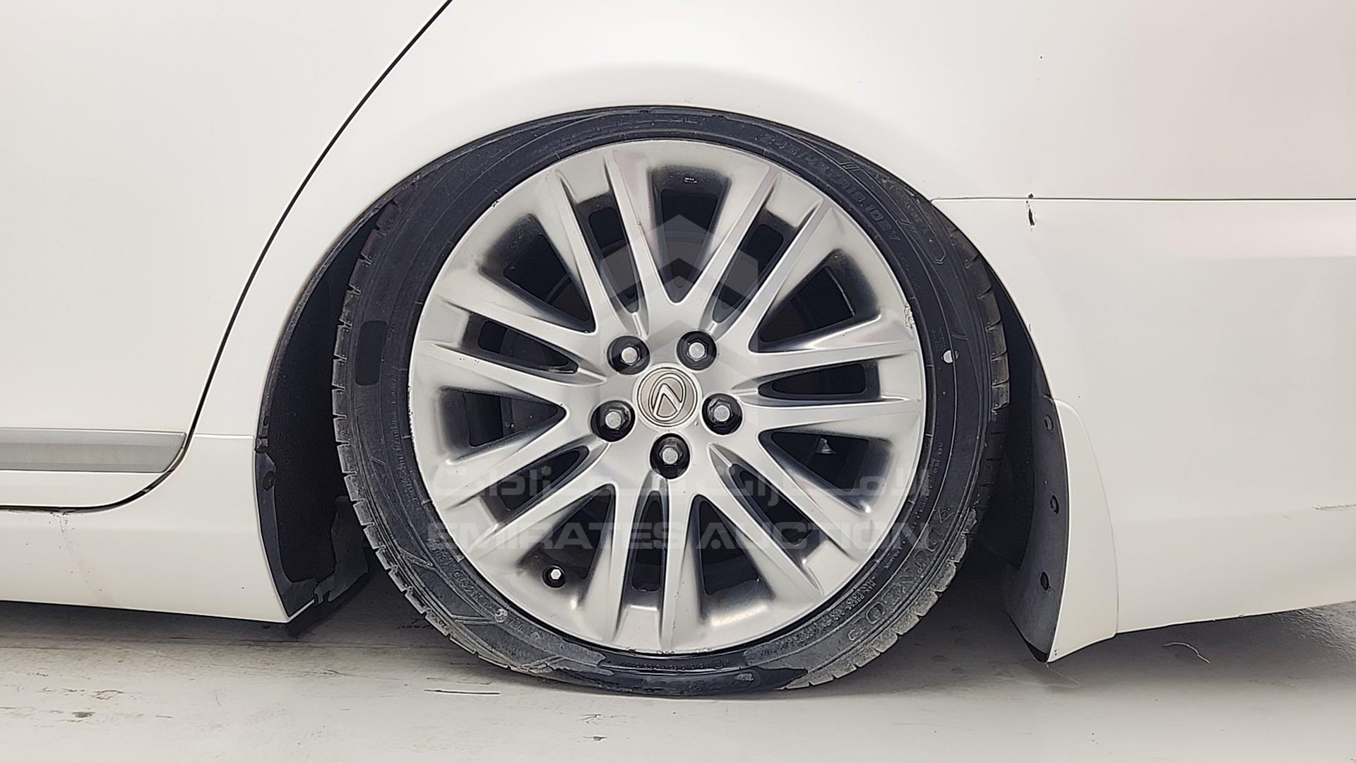 2014 LEXUS LS 460 L VIN: JTHGL46F7E5053585