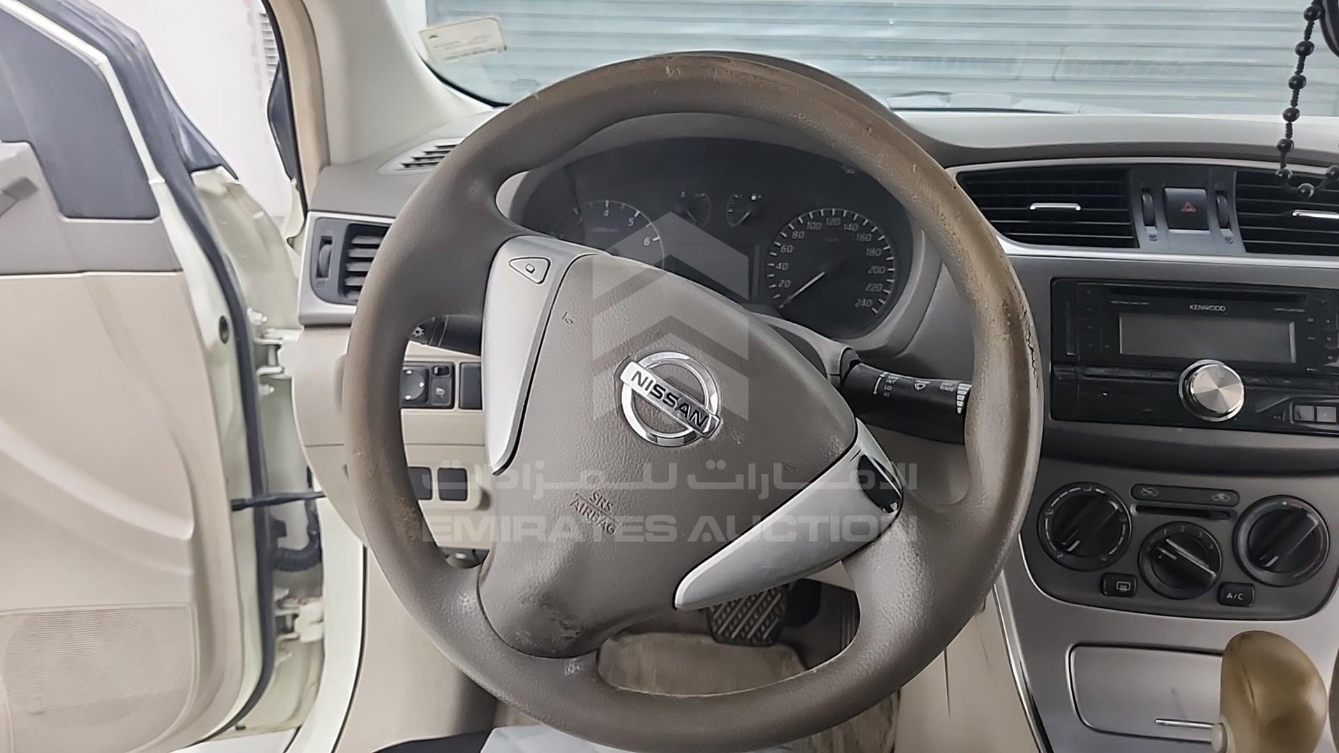 2015 NISSAN TIIDA VIN: MNTBC2C93F6008355