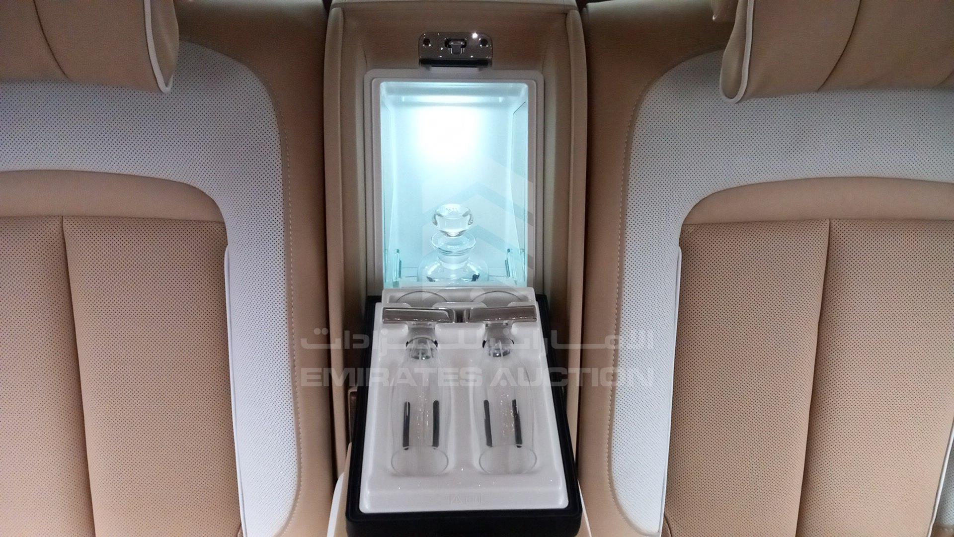 2020 ROLLS-ROYCE CULLINAN VIN: SLATV4A06LU111161