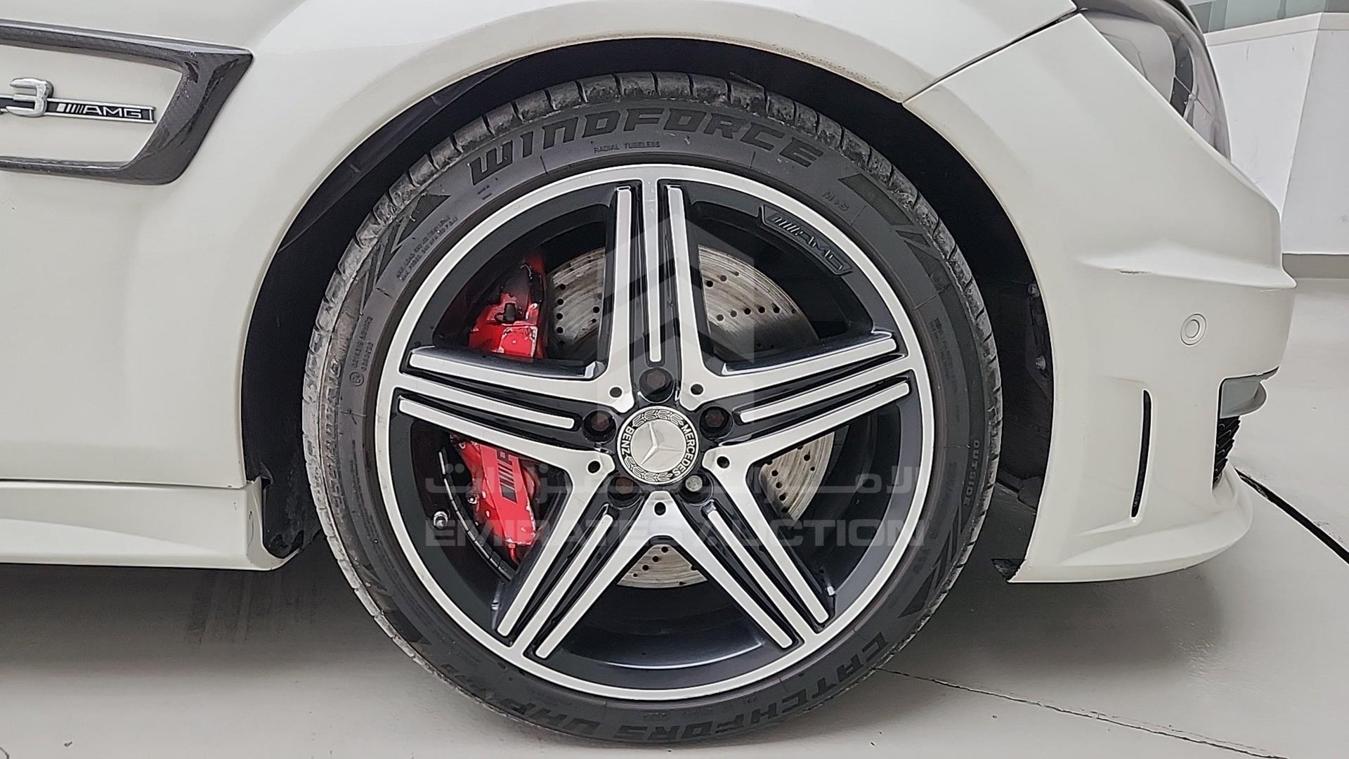 2009 MERCEDES C 63 VIN: WDDGF77X29F242264